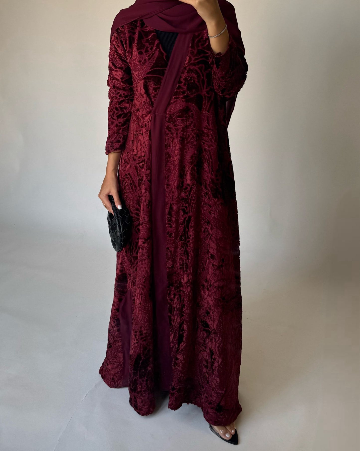 A481 - Maroon Pattern Velvet Abaya