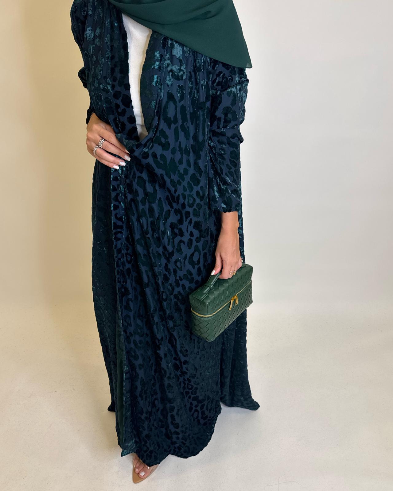 A489 - Navy Blue & Green Leopard Pattern Velvet Abaya