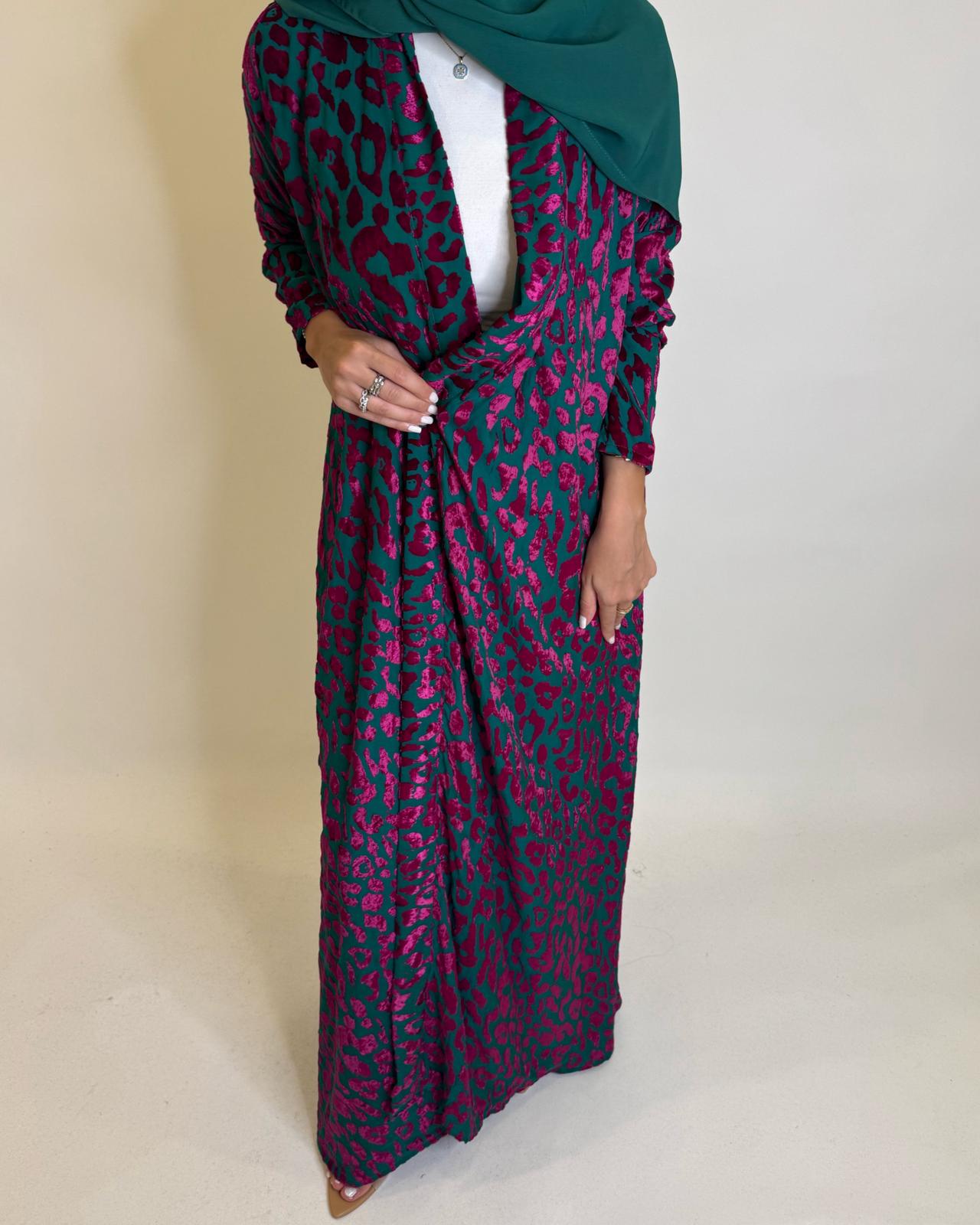 A486 - Green & Pink Leopard Pattern Velvet Abaya