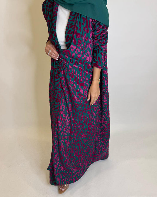 A486 - Green & Pink Leopard Pattern Velvet Abaya