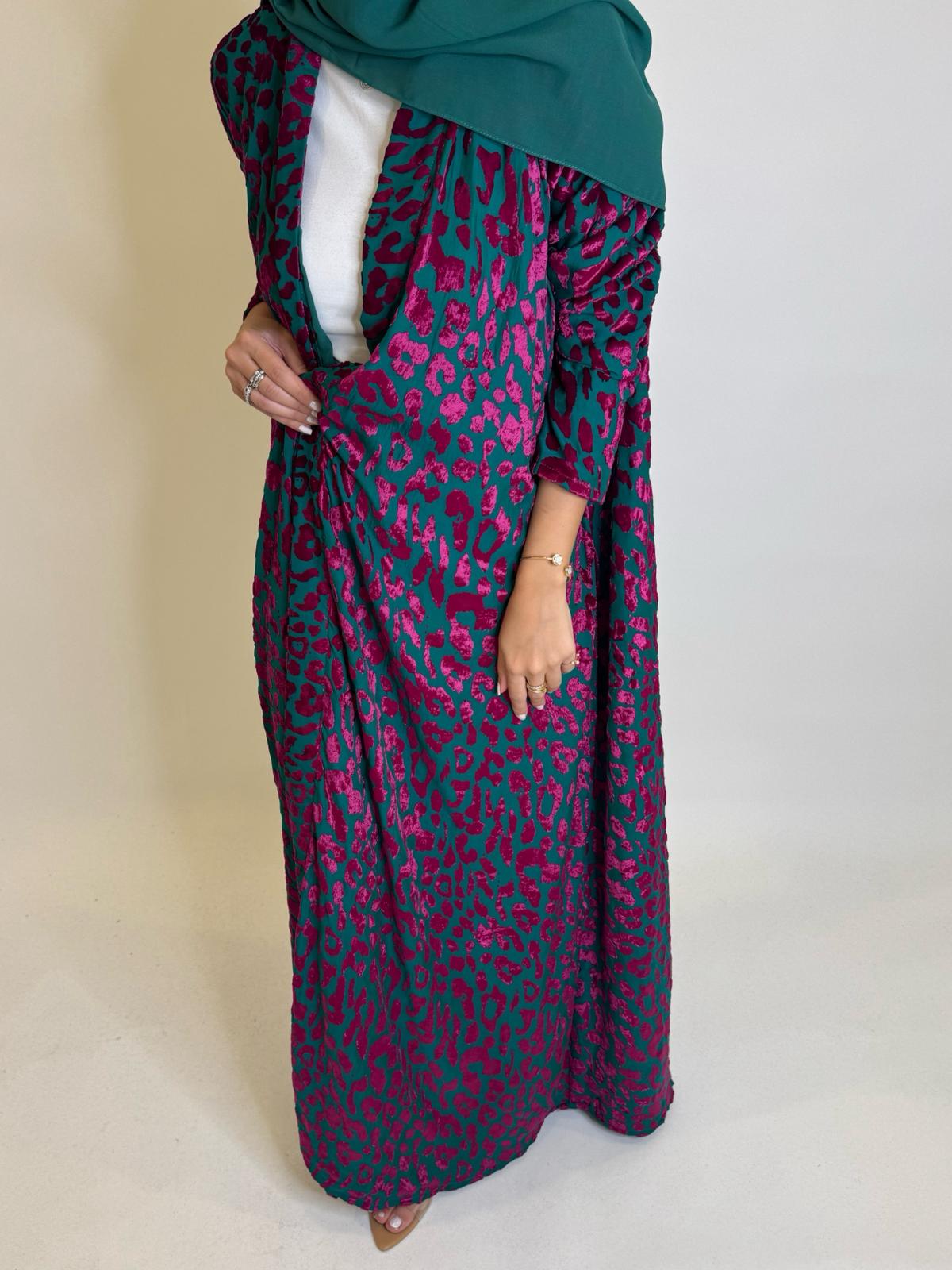 A486 - Green & Pink Leopard Pattern Velvet Abaya