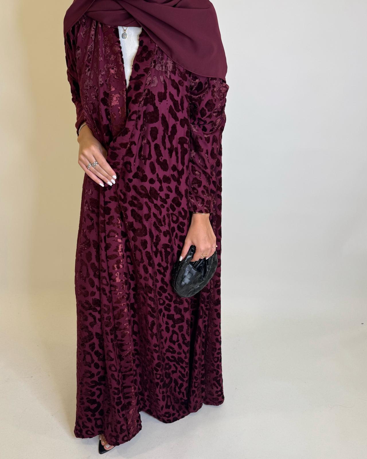 A487 - Maroon Leopard Pattern Velvet Abaya