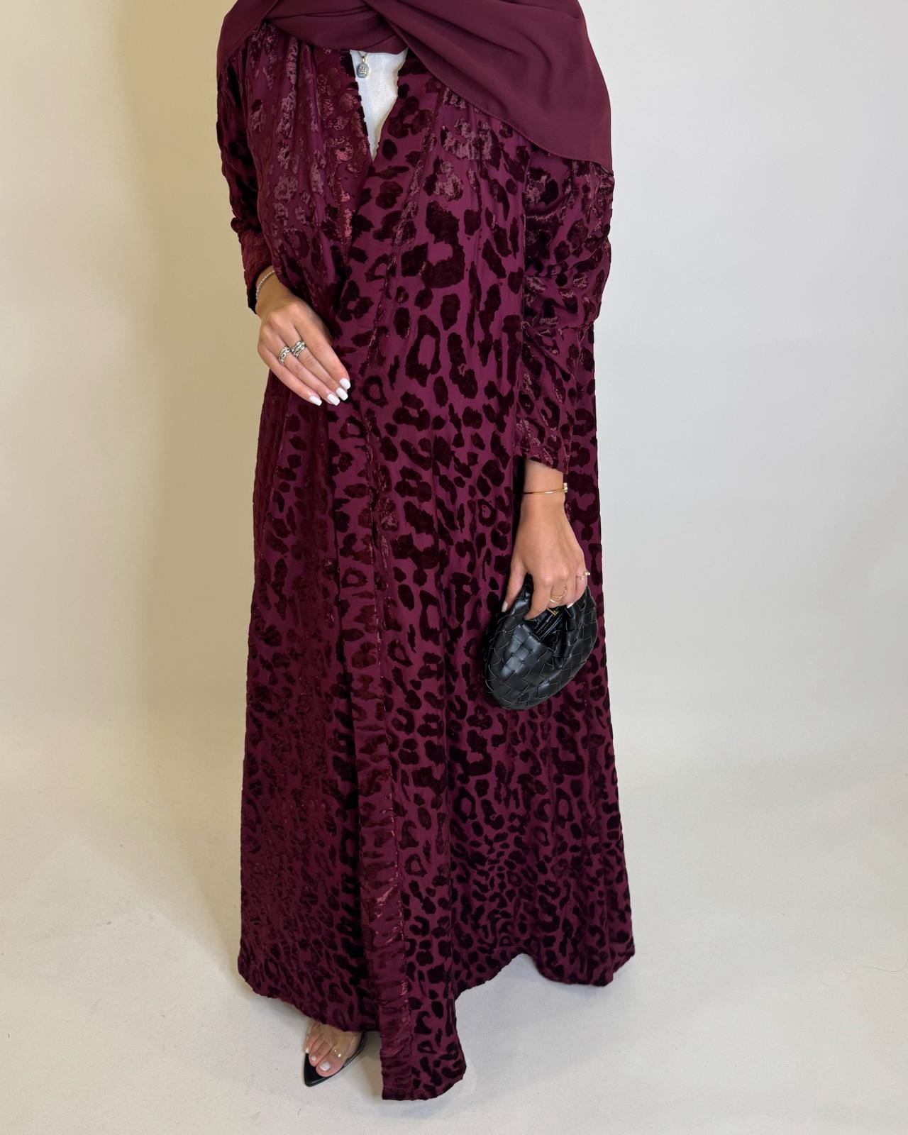 A487 - Maroon Leopard Pattern Velvet Abaya