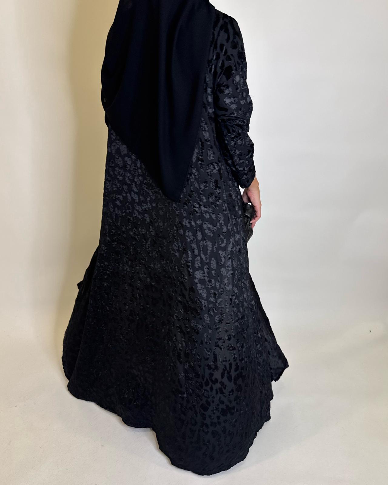 A488 - Black Leopard Pattern Velvet Abaya