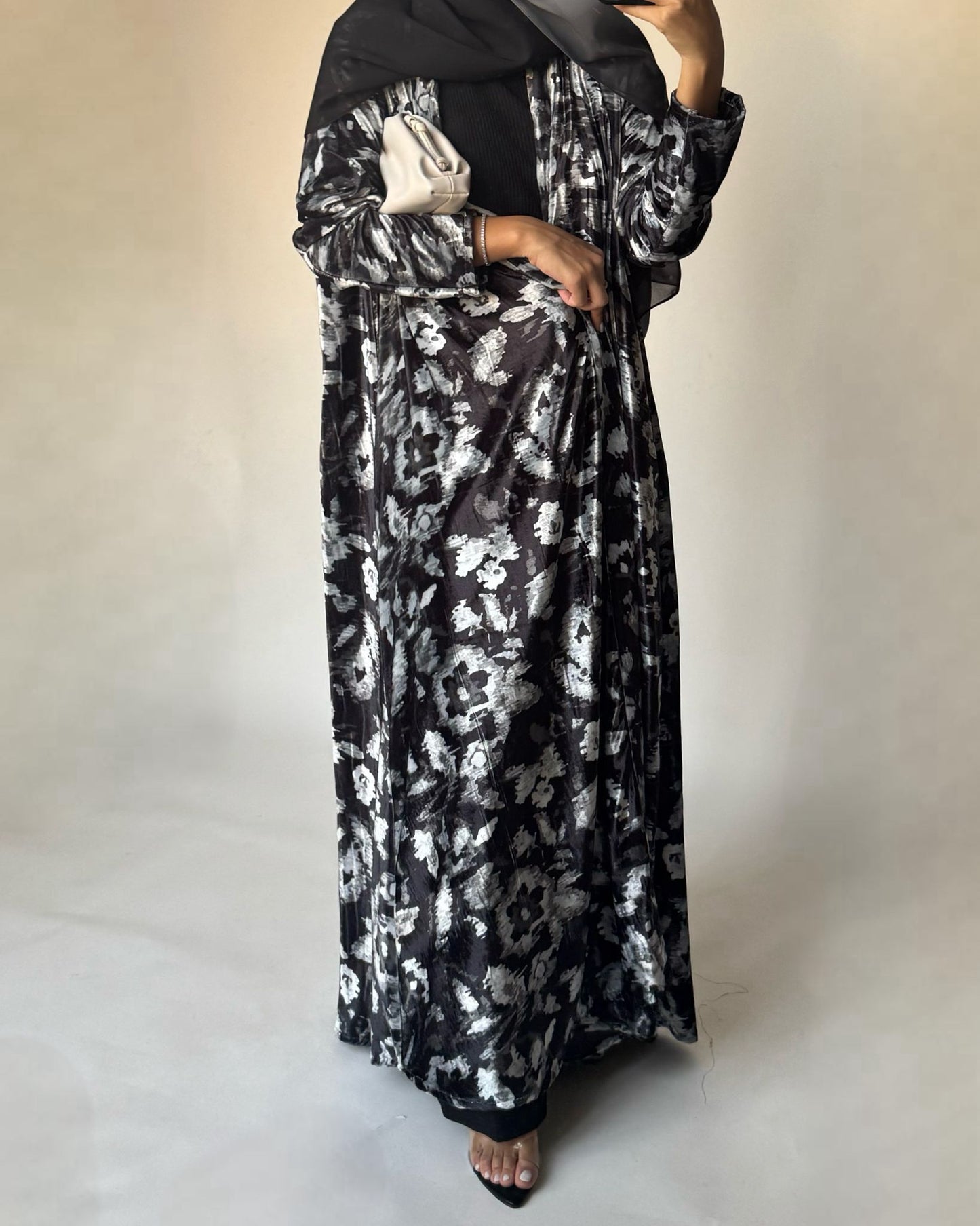 A493 - Black Pattern Velvet Abaya & Ombre Head Scarf