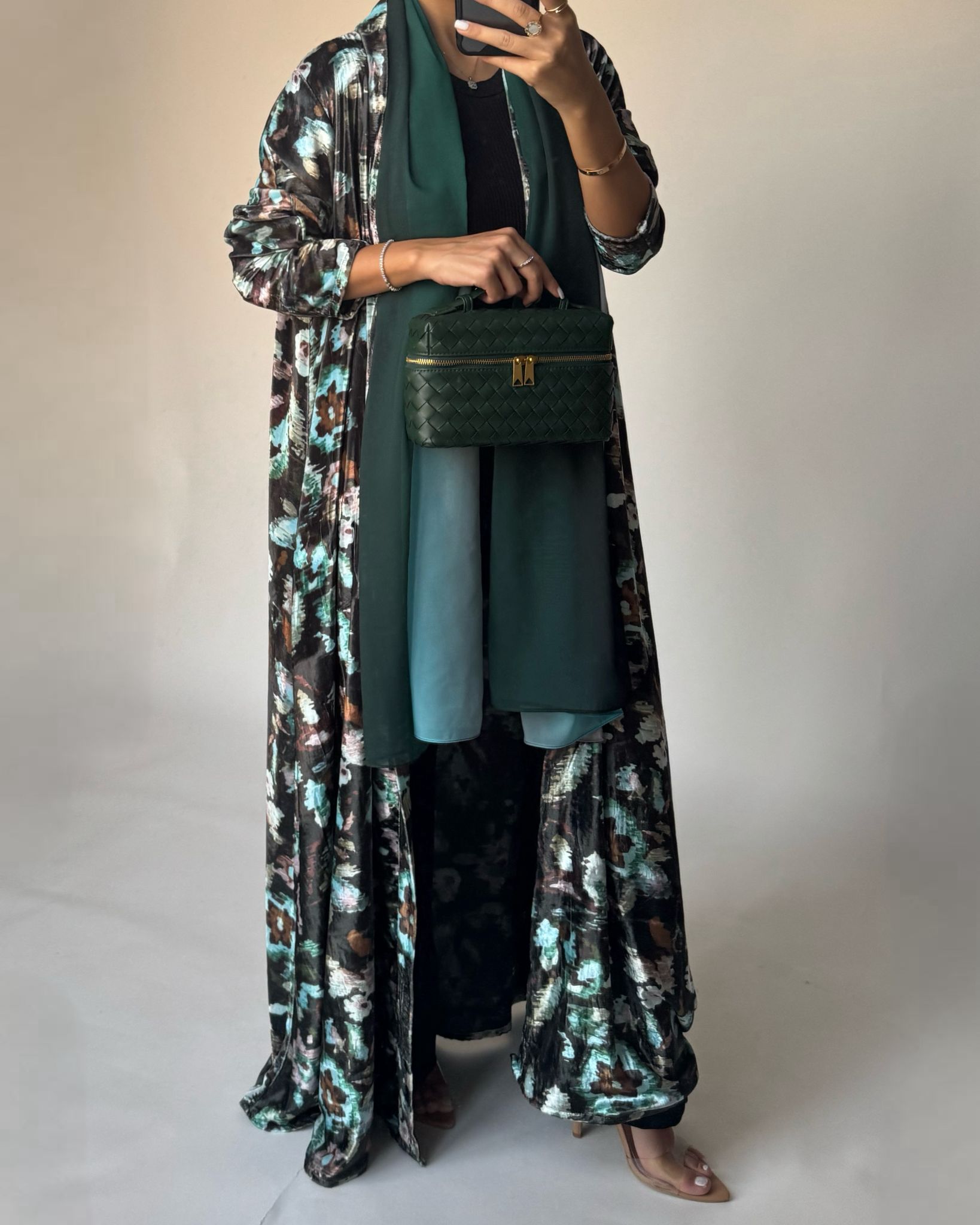 A490 - Green Pattern Velvet Abaya & Ombre Head Scarf