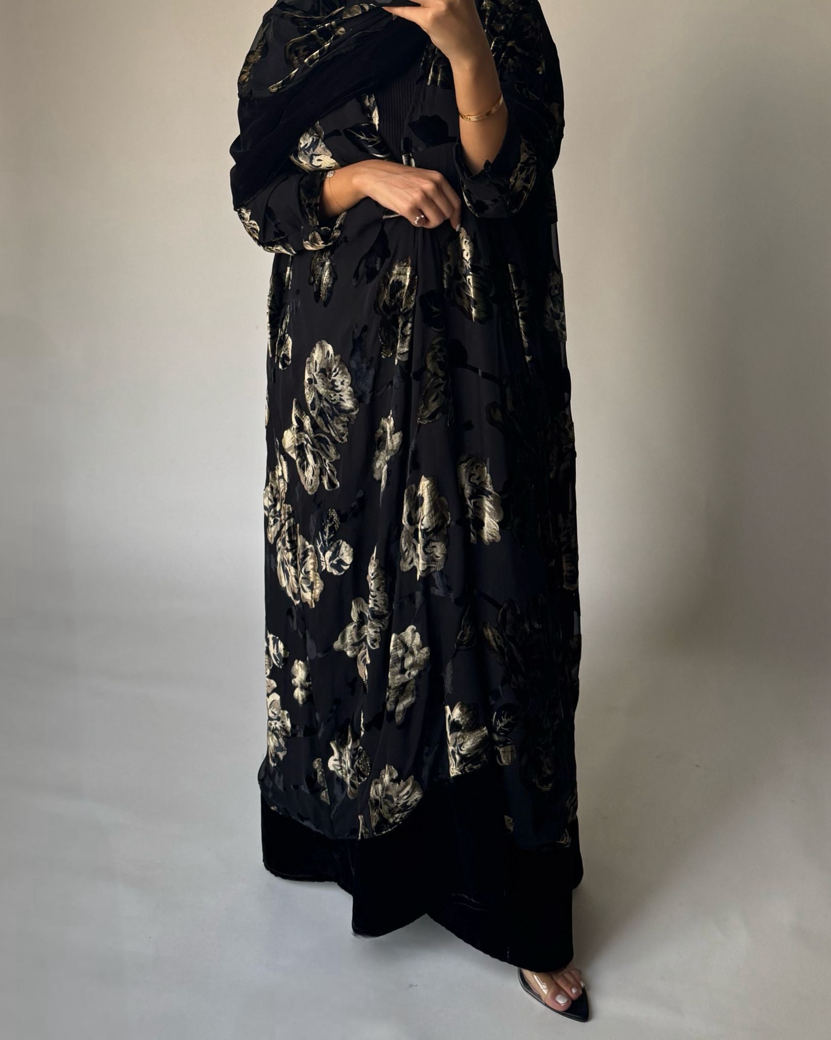 A502 - Black/ Gold Velvet Pattern Abaya & Matching Head Scarf