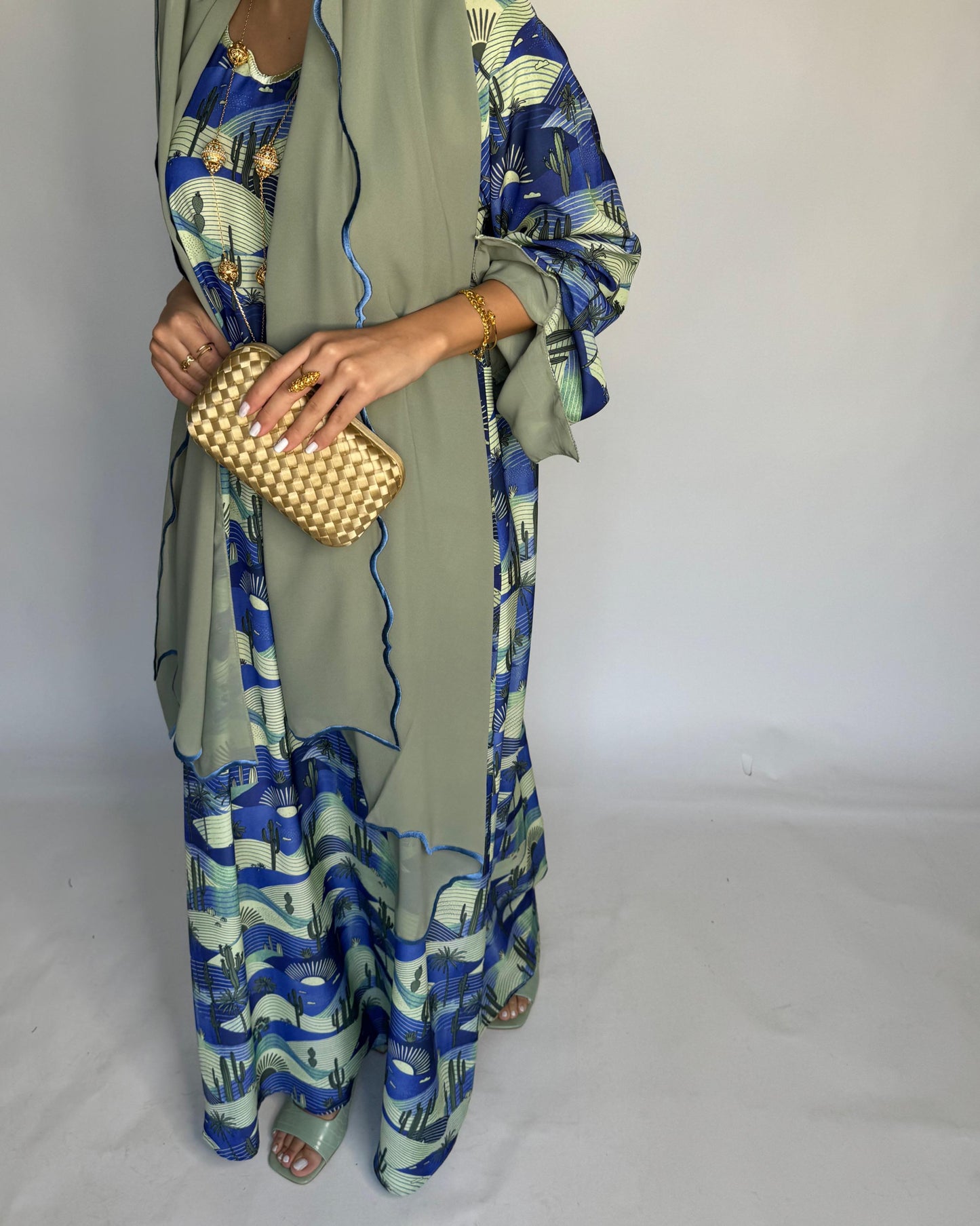 A327 -  Blue & Green Cactus Pattern Jalabiya and Head Scarf