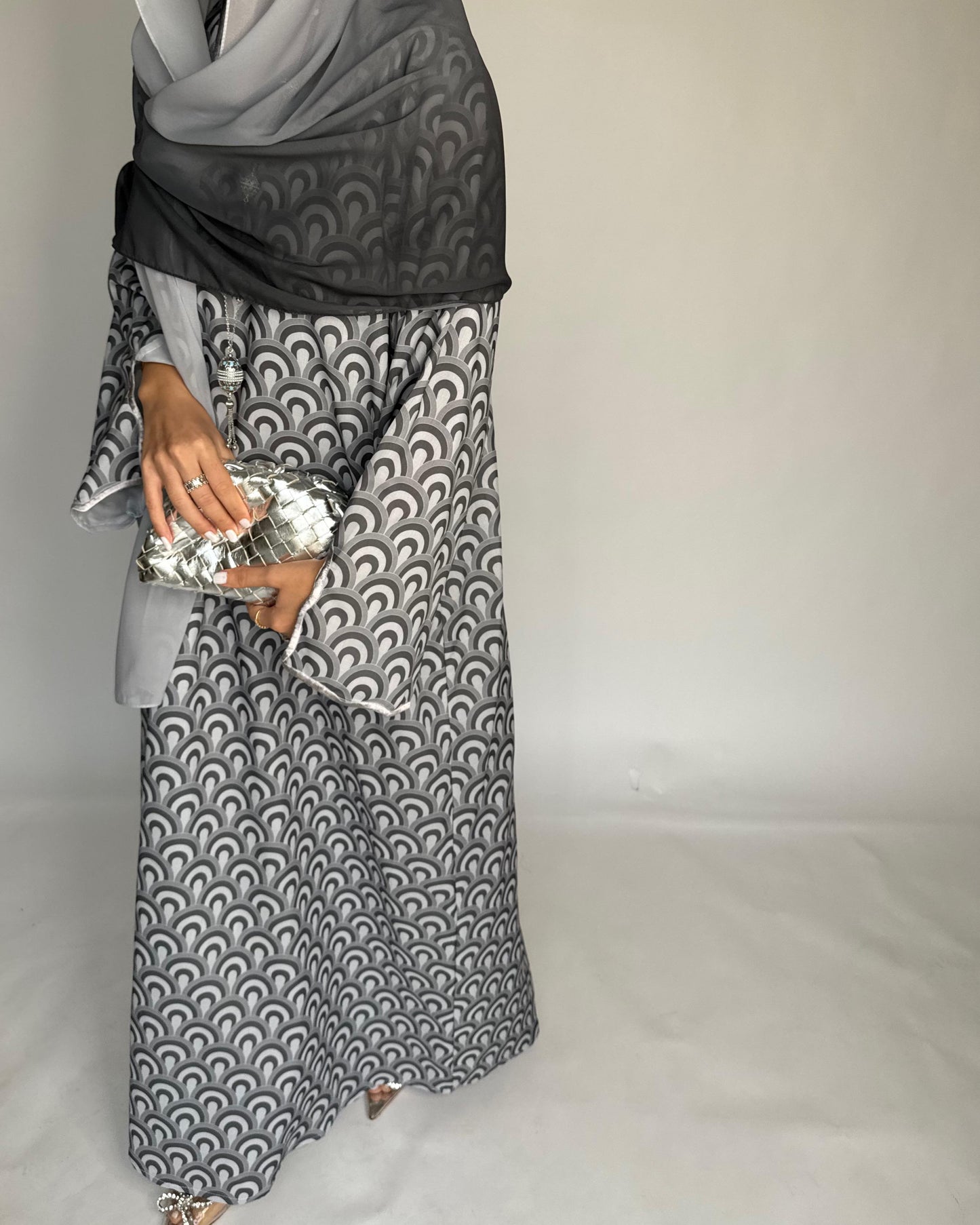 A334 -  Shades of Grey Pattern Jalabiya and Ombre Head Scarf