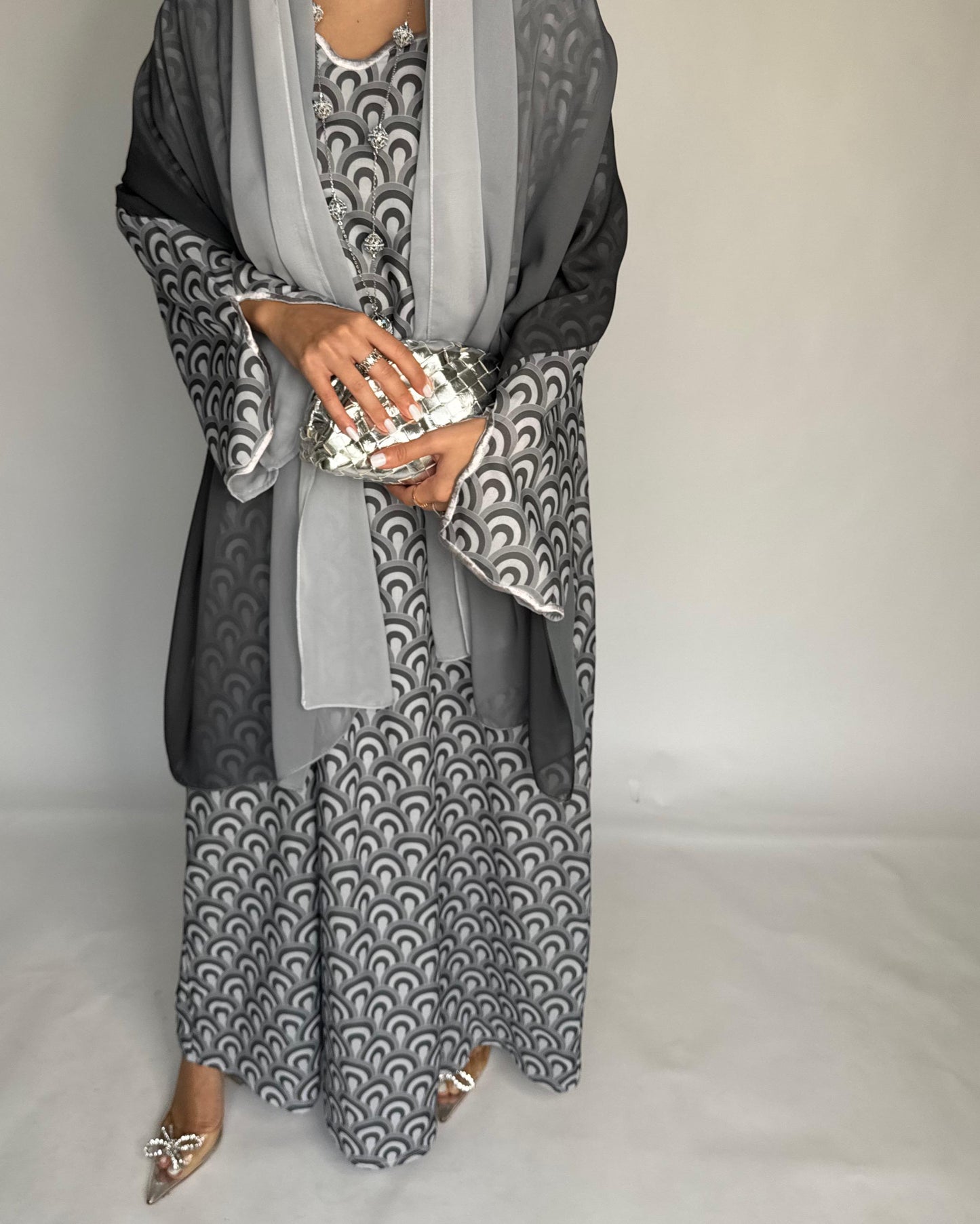 A334 -  Shades of Grey Pattern Jalabiya and Ombre Head Scarf