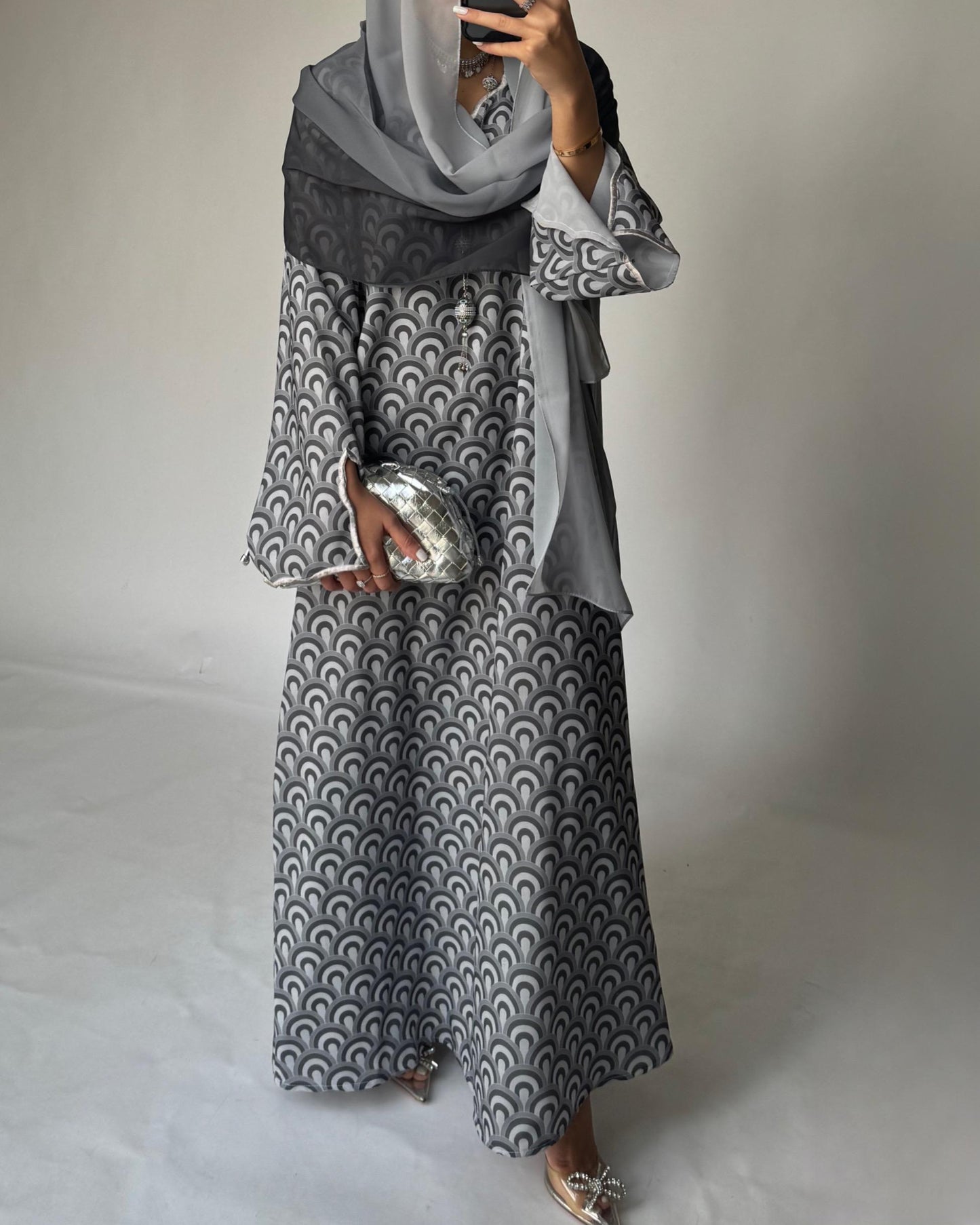 A334 -  Shades of Grey Pattern Jalabiya and Ombre Head Scarf
