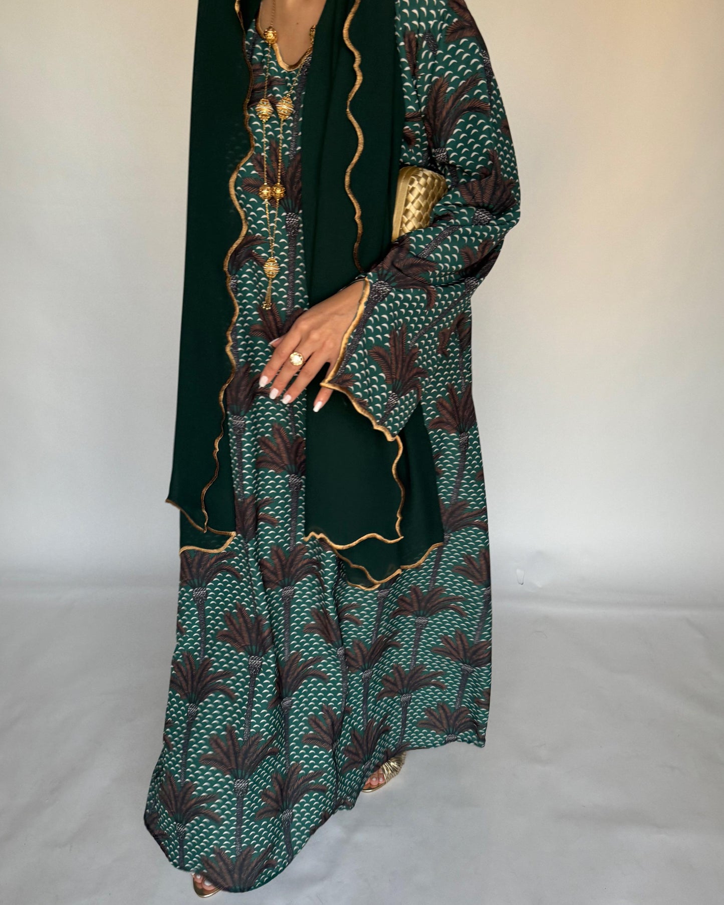 A342 - Forest Green & Brown Palm Tree Pattern Jalabiya and Head Scarf