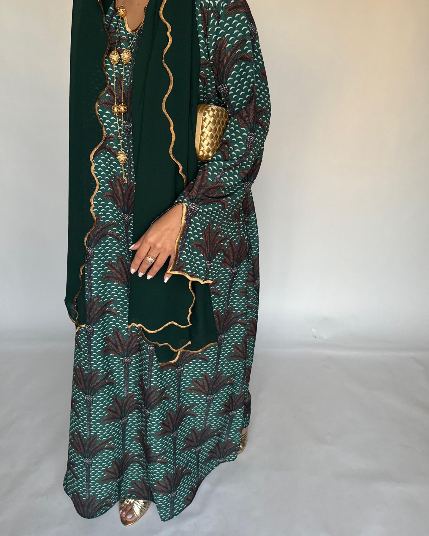 A342 - Forest Green & Brown Palm Tree Pattern Jalabiya and Head Scarf