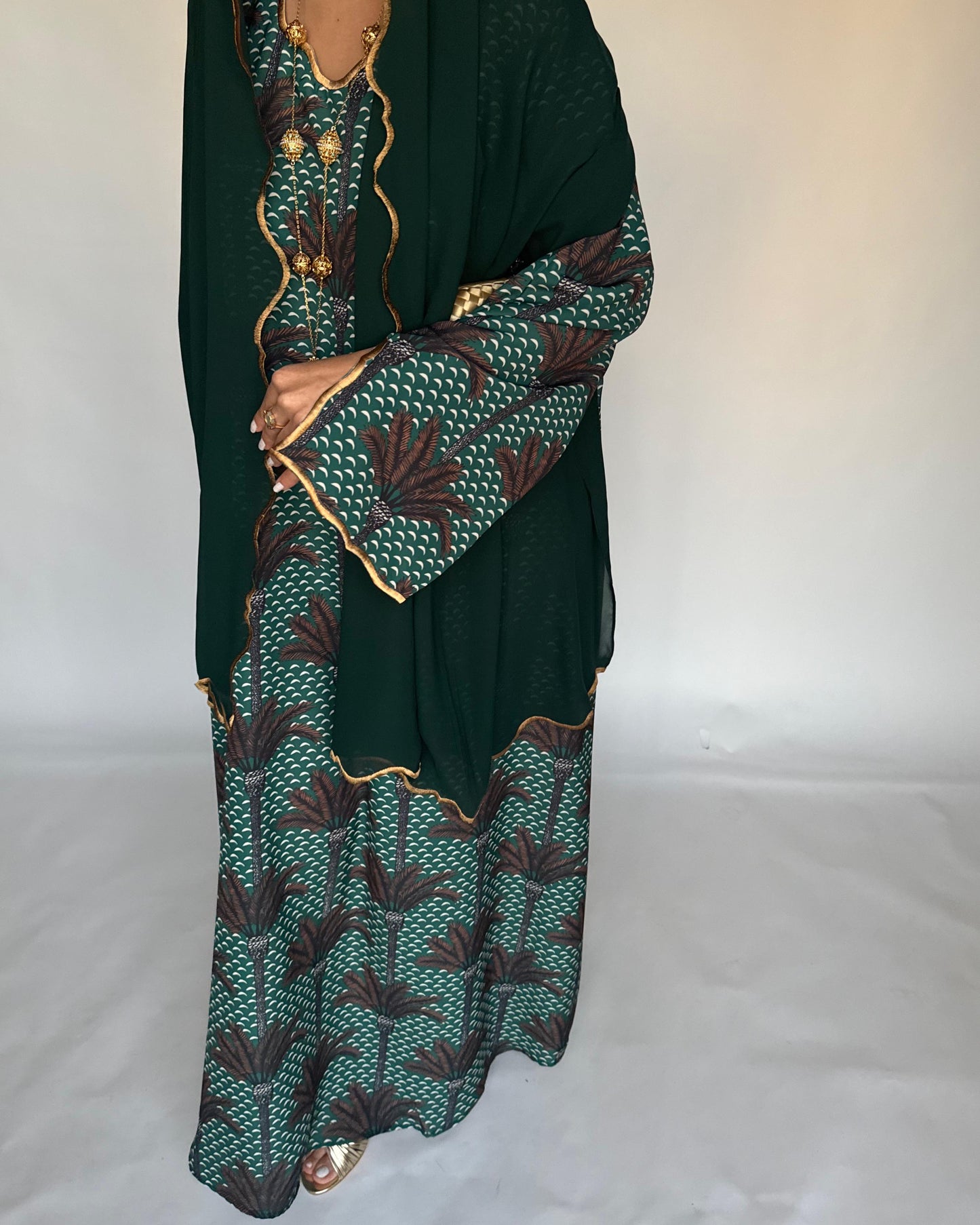 A342 - Forest Green & Brown Palm Tree Pattern Jalabiya and Head Scarf