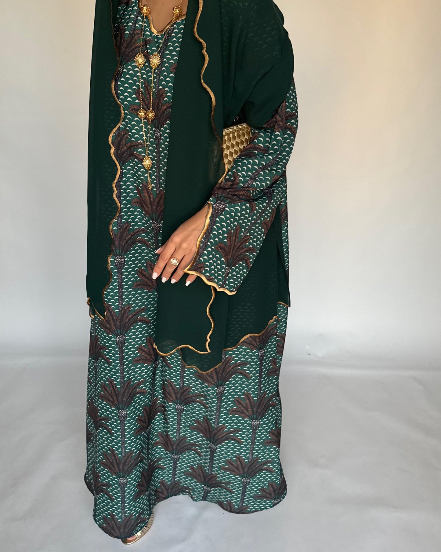 A342 - Forest Green & Brown Palm Tree Pattern Jalabiya and Head Scarf