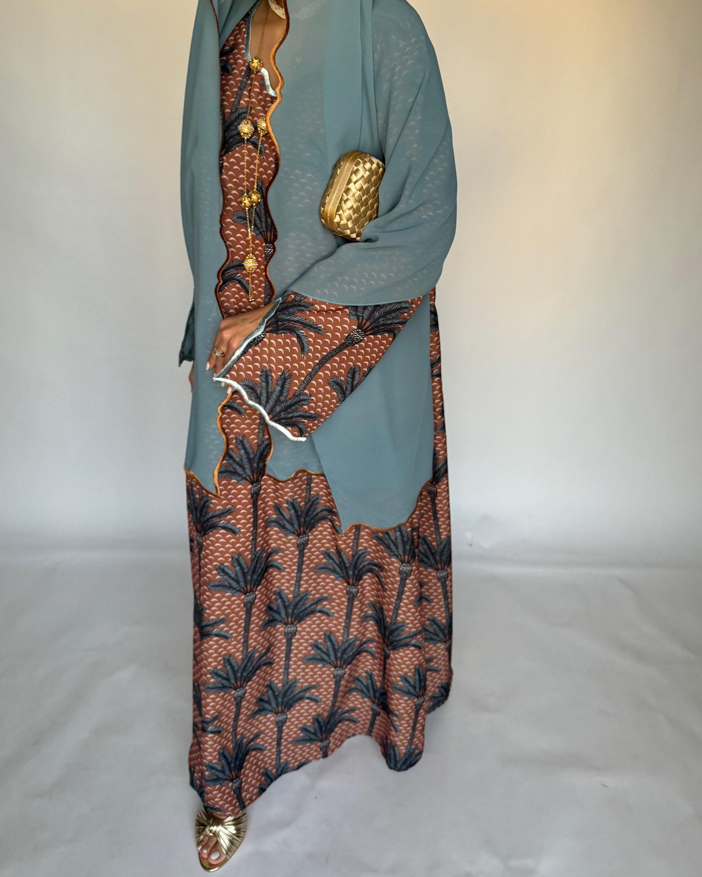 A346 - Brown & Blue Palm Tree Pattern Jalabiya and Head Scarf
