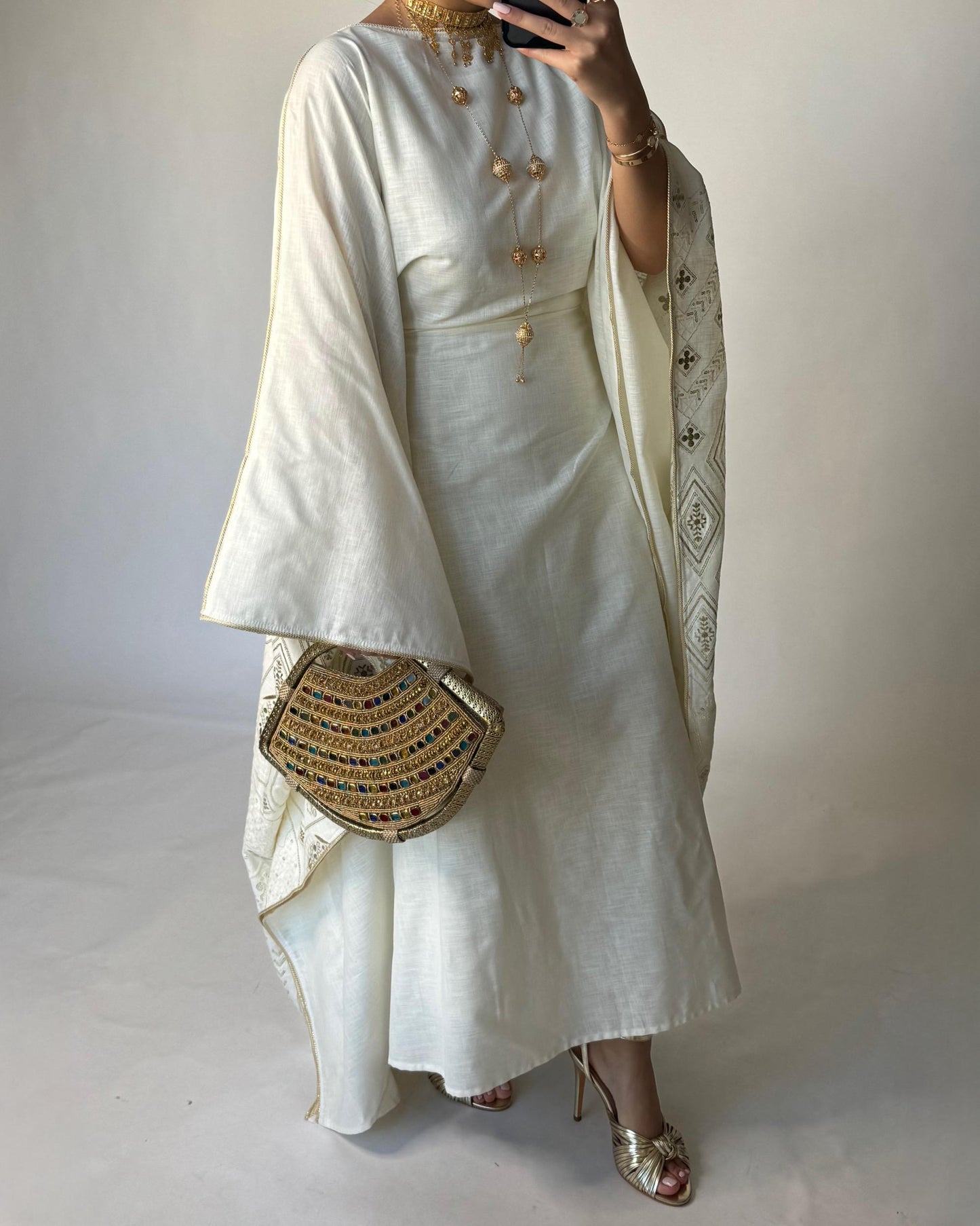 A366 - OffWhite Embroidered Jalabiya (READY TO SHIP)