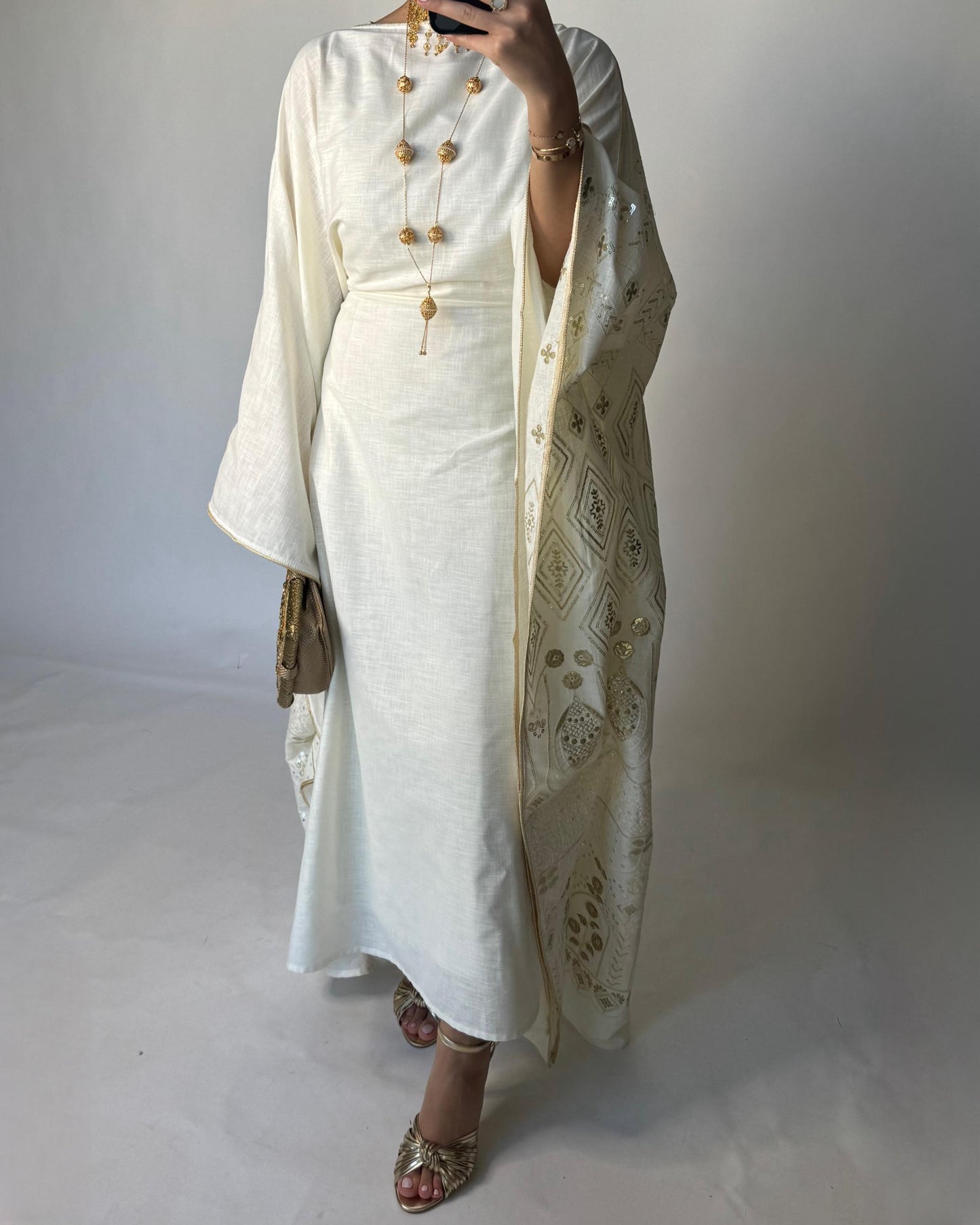 A366 - OffWhite Embroidered Jalabiya (READY TO SHIP)
