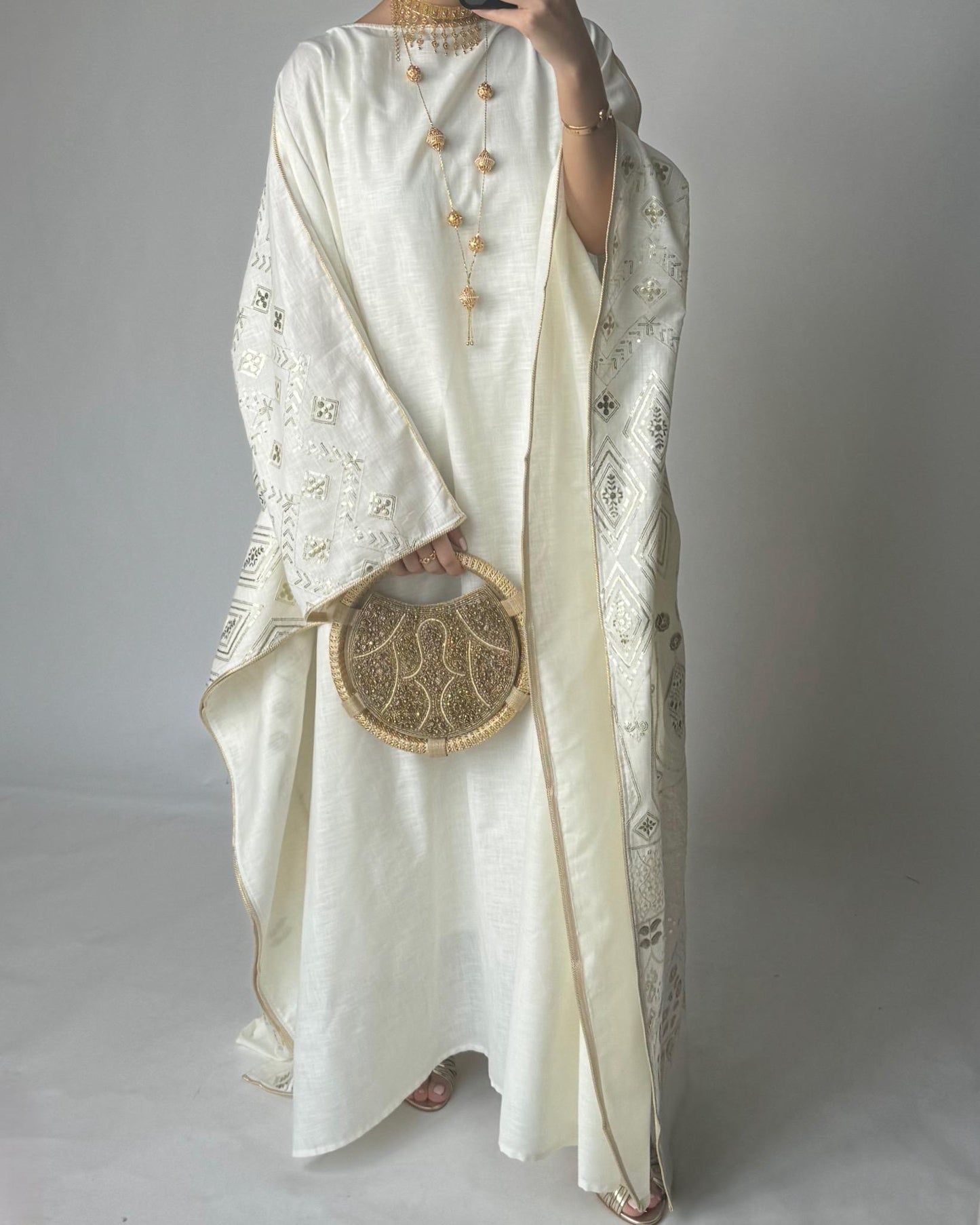 A366 - OffWhite Embroidered Jalabiya (READY TO SHIP)