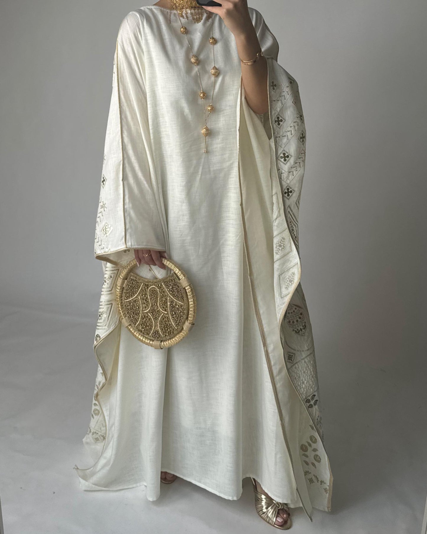 A366 - OffWhite Embroidered Jalabiya (READY TO SHIP)