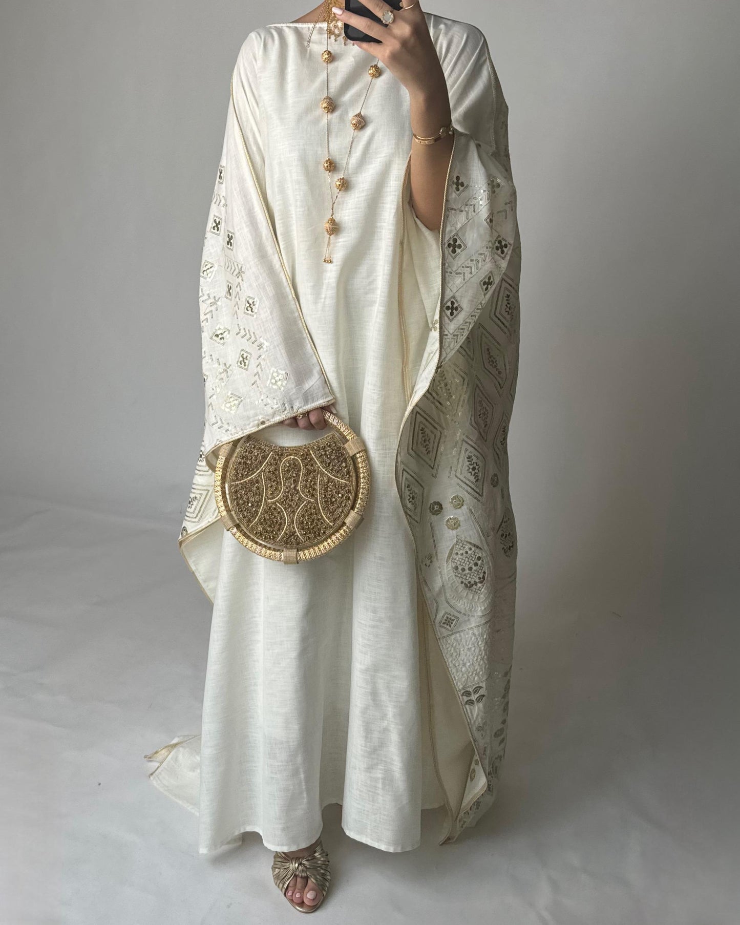 A366 - OffWhite Embroidered Jalabiya (READY TO SHIP)