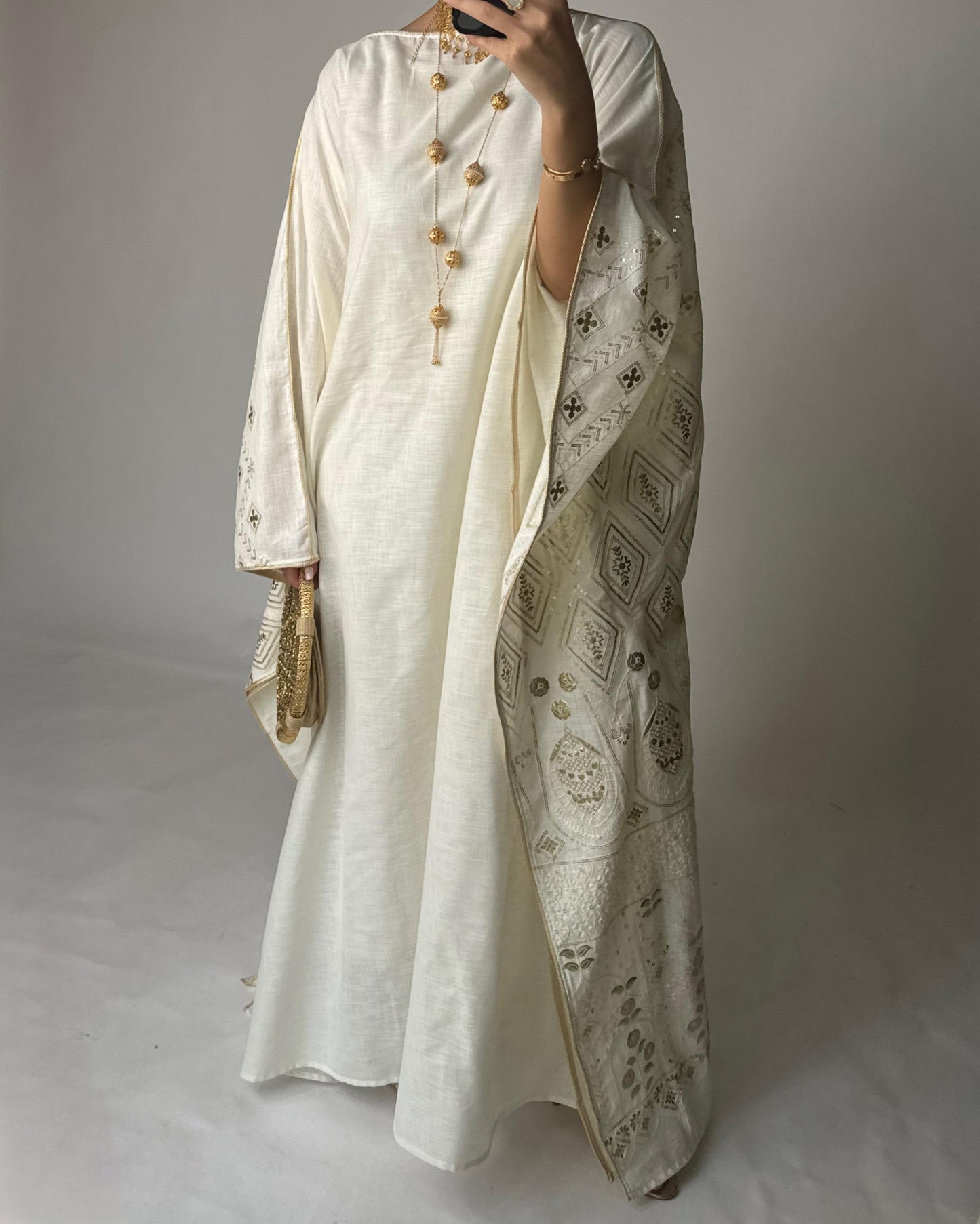 A366 - OffWhite Embroidered Jalabiya (READY TO SHIP)
