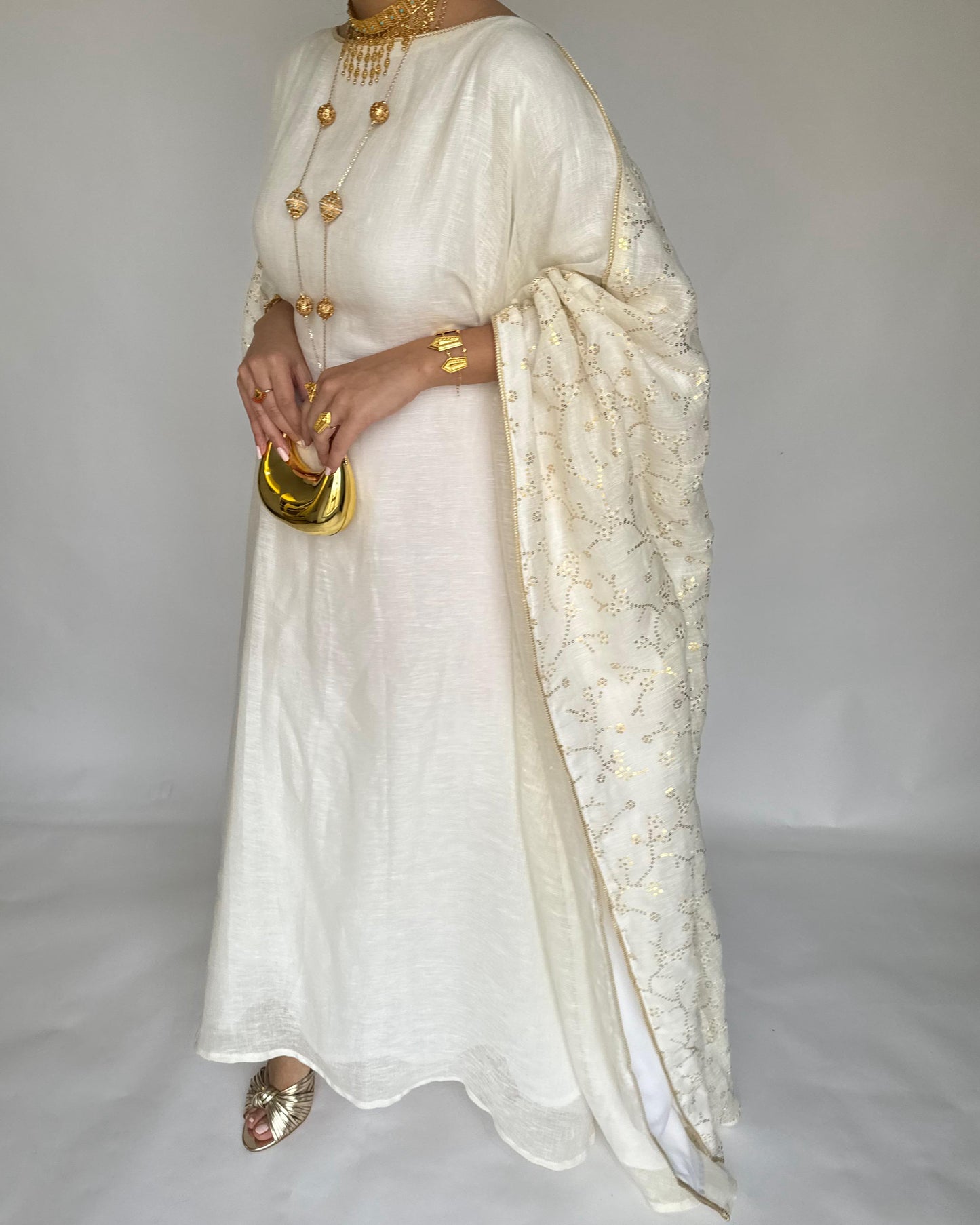 A378 - OffWhite Embroidered Jalabiya (READY TO SHIP)