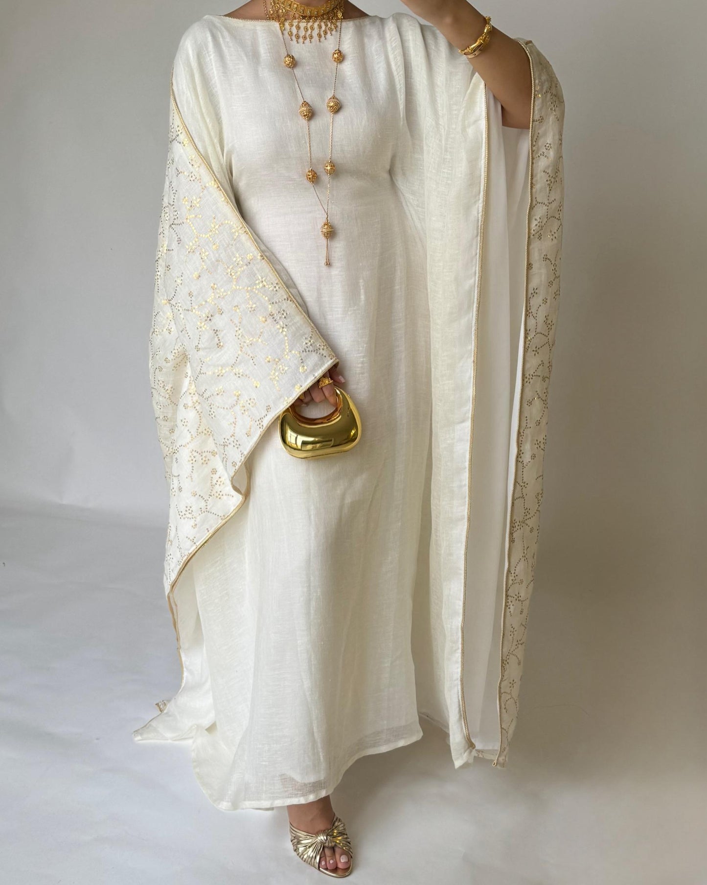 A378 - OffWhite Embroidered Jalabiya (READY TO SHIP)