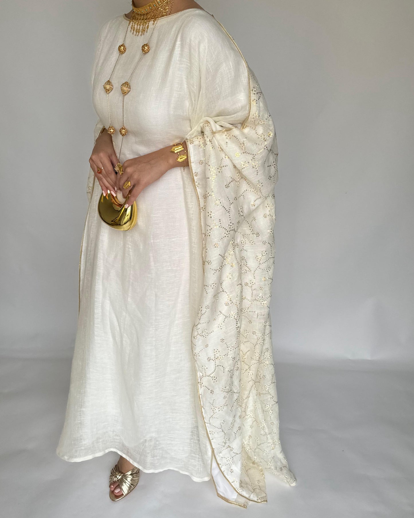 A378 - OffWhite Embroidered Jalabiya (READY TO SHIP)