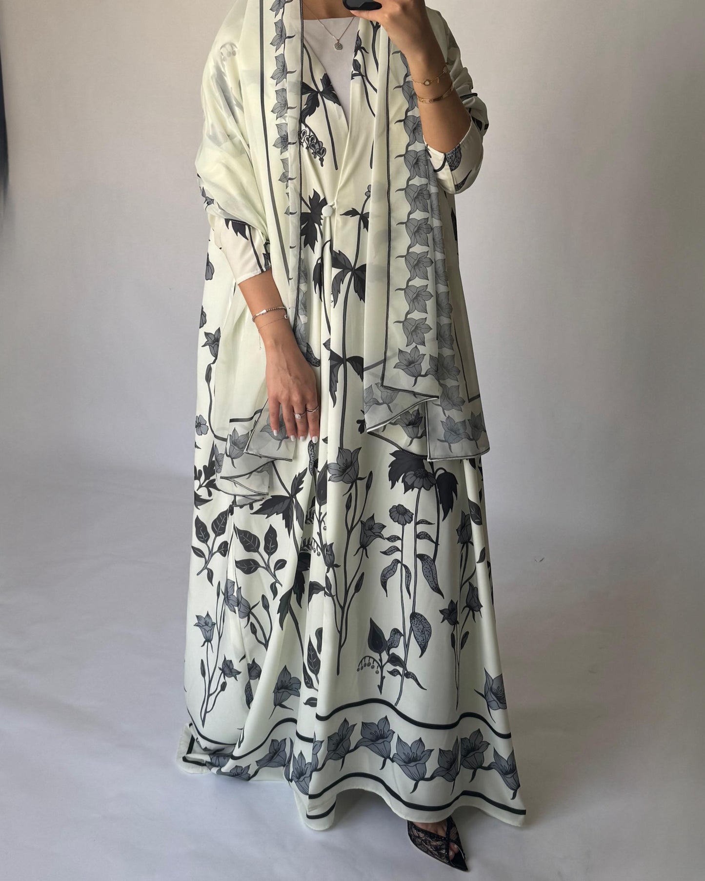 A378 - Off-White Pattern A-Cut Summery Daily Abaya