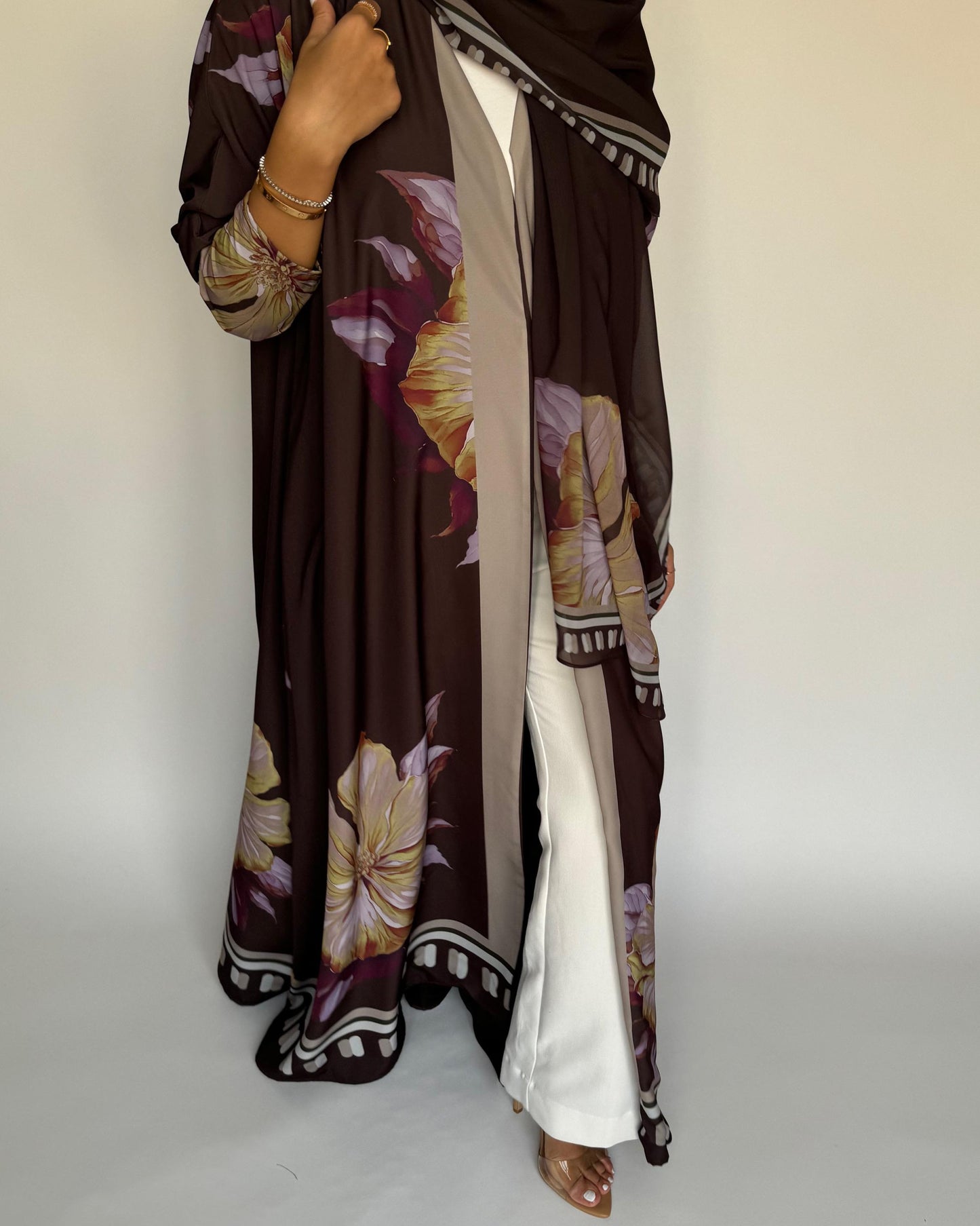 A427 - Brown A-Cut Flower Summery Daily Abaya