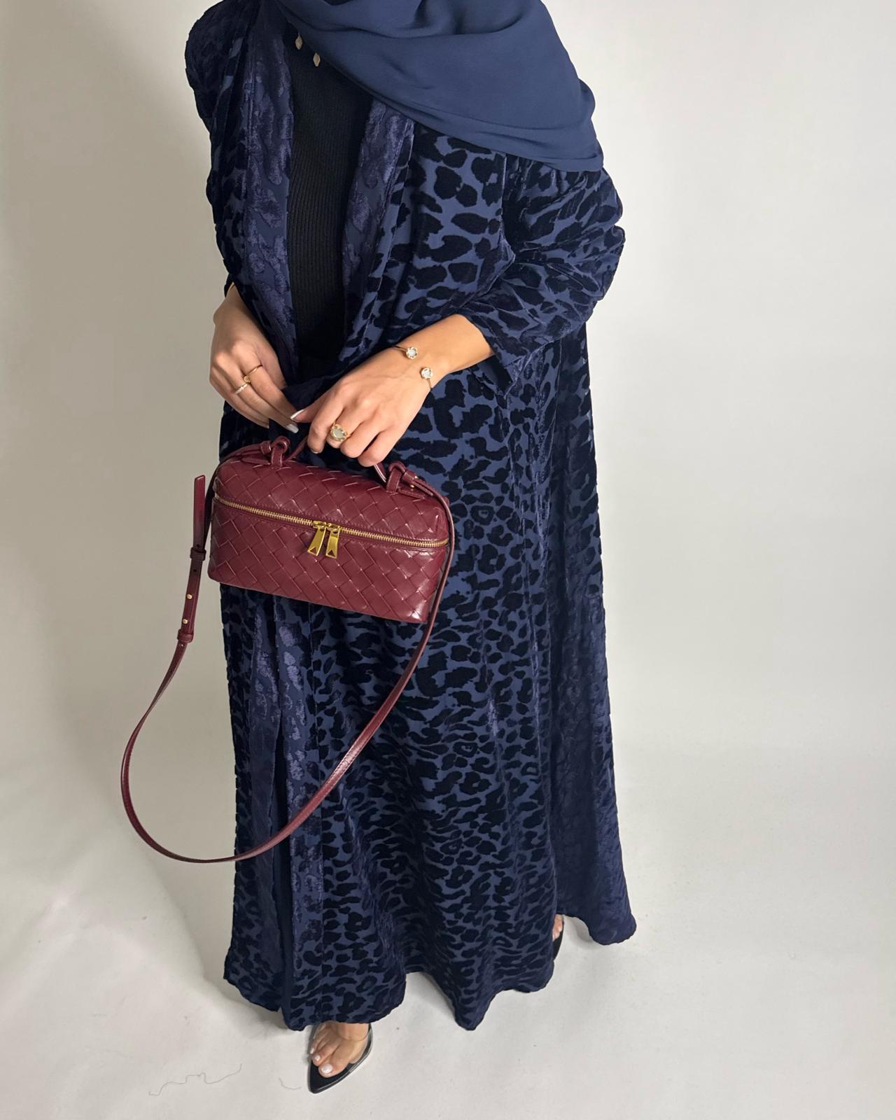 A516 - Navy Blue Leopard Pattern Velvet Abaya