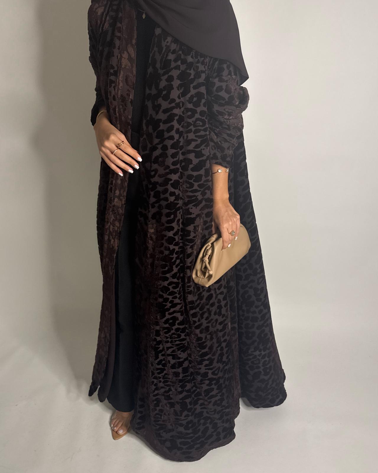 A515 -  Chocolate Brown Leopard Pattern Velvet Abaya