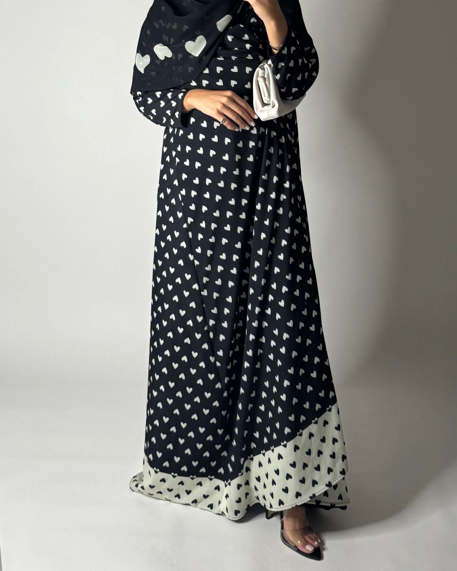 A609 - Black & White Heart A-CUT Wrap Summery Abaya & Matching Head Scarf