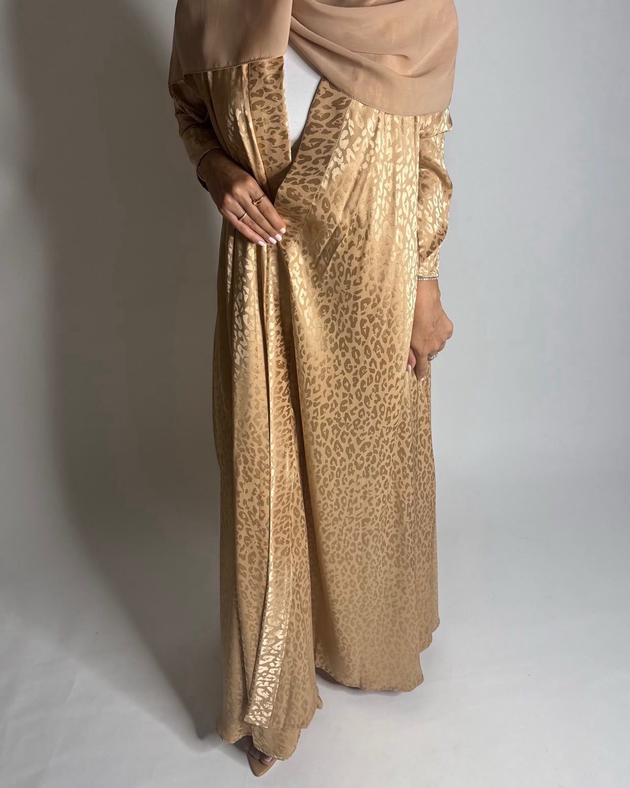 A610 - Gold Leopard Pattern Summery A-CUT Wrap Abaya & Head Scarf