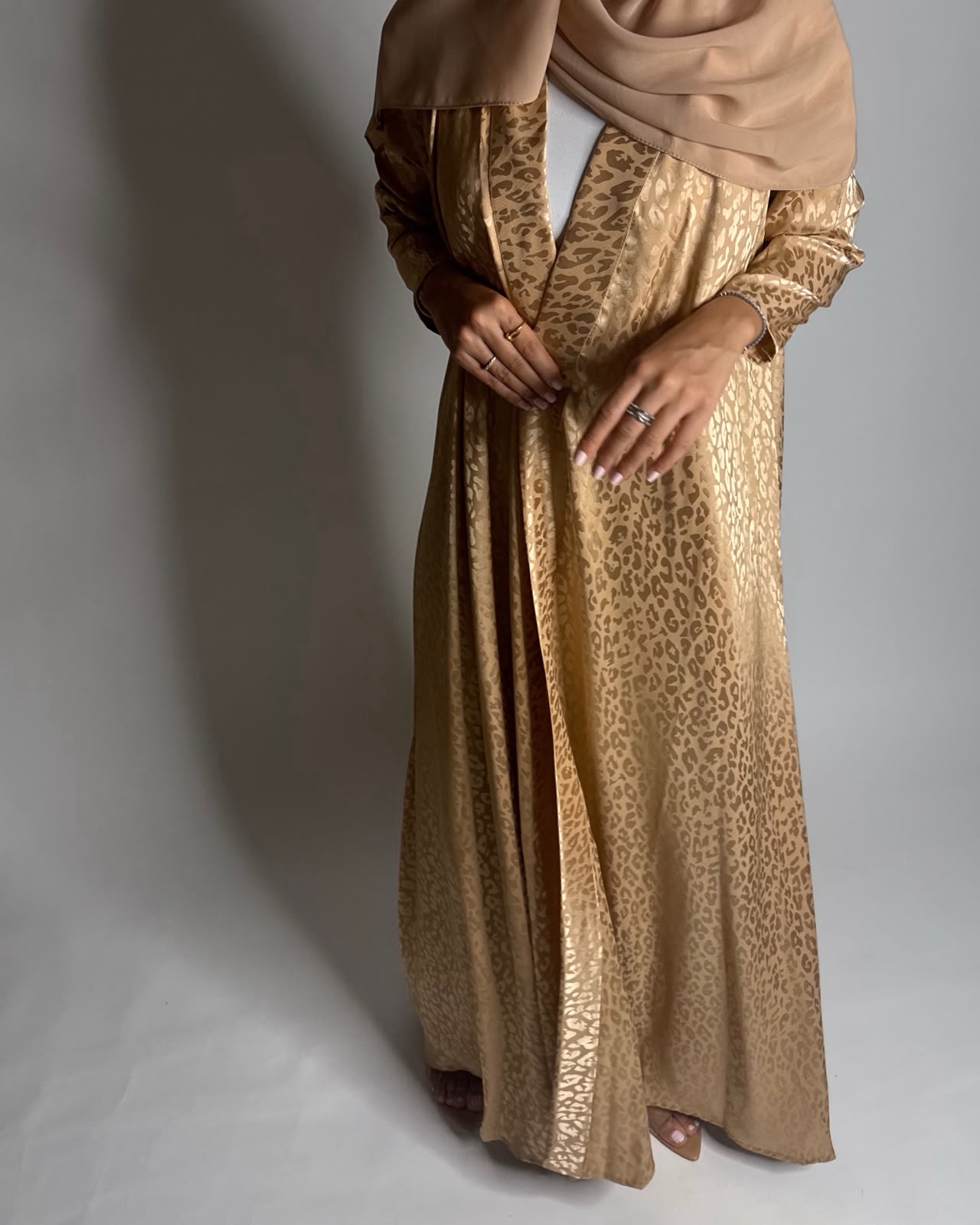 A610 - Gold Leopard Pattern Summery A-CUT Wrap Abaya & Head Scarf