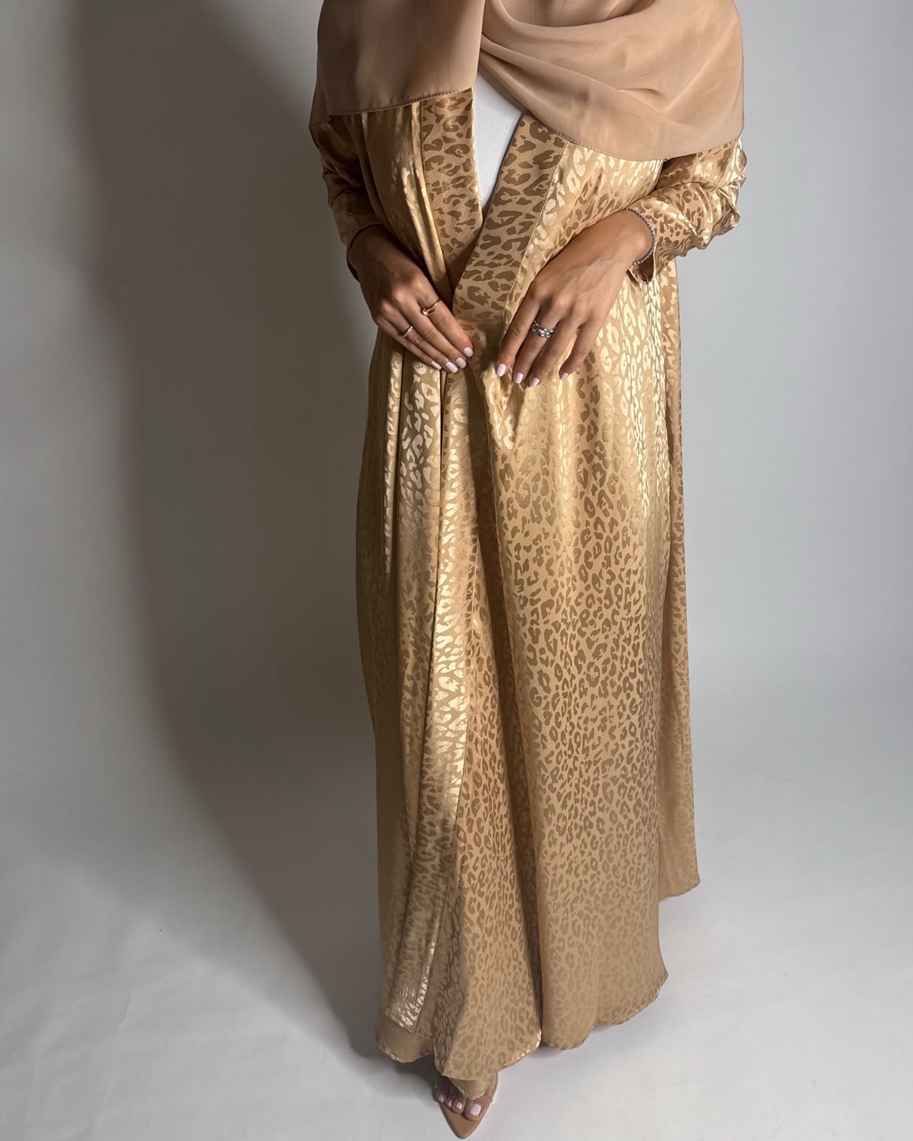 A610 - Gold Leopard Pattern Summery A-CUT Wrap Abaya & Head Scarf