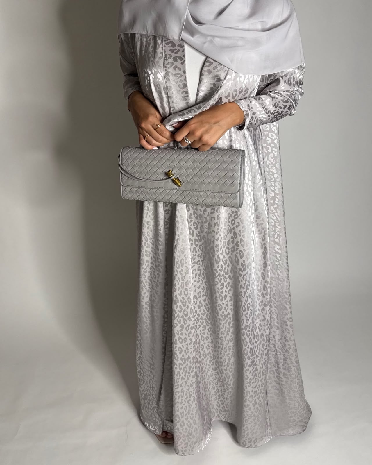 A613 - Silver Gray Leopard Pattern Summery A-CUT Wrap Abaya & Head Scarf