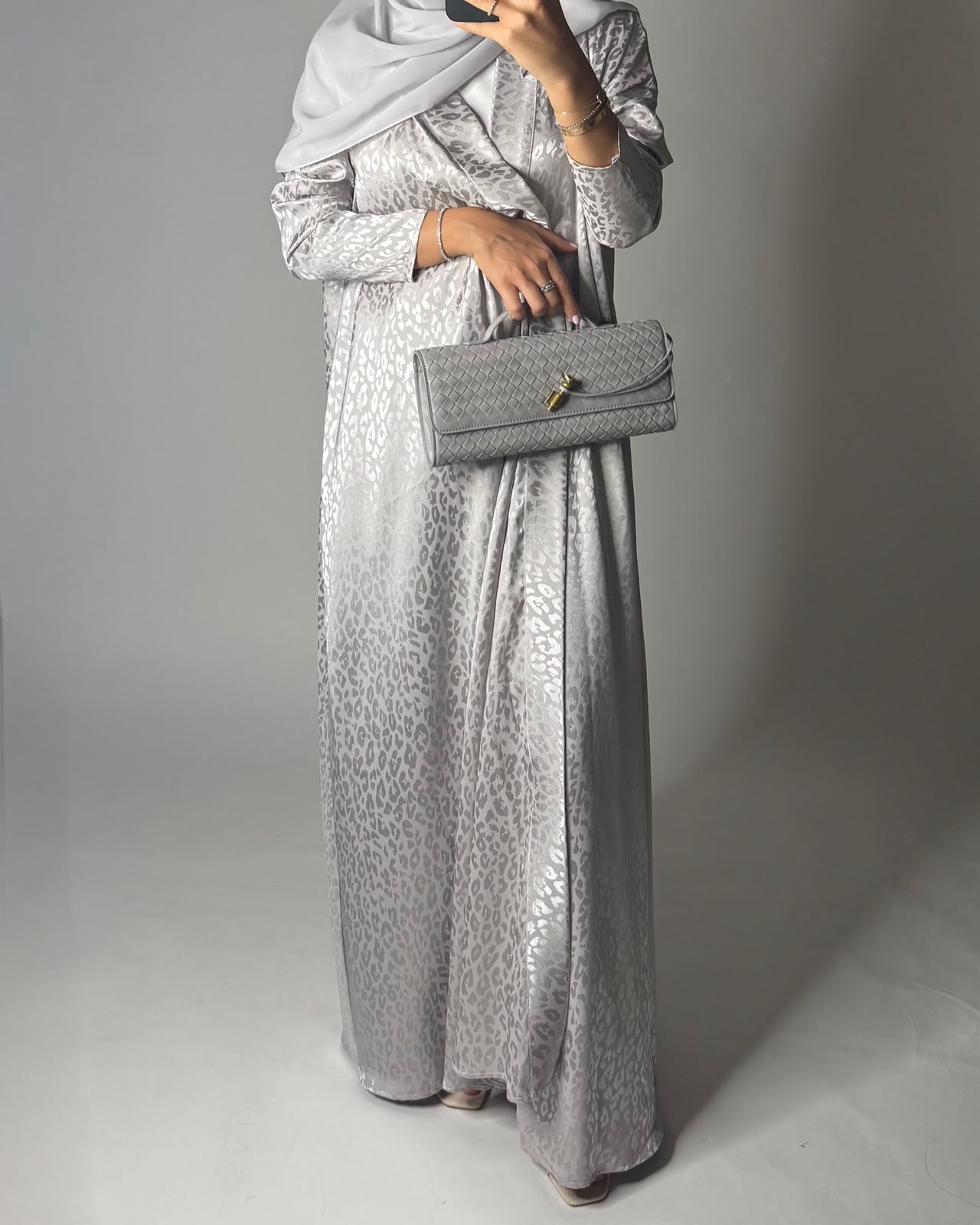 A613 - Silver Gray Leopard Pattern Summery A-CUT Wrap Abaya & Head Scarf