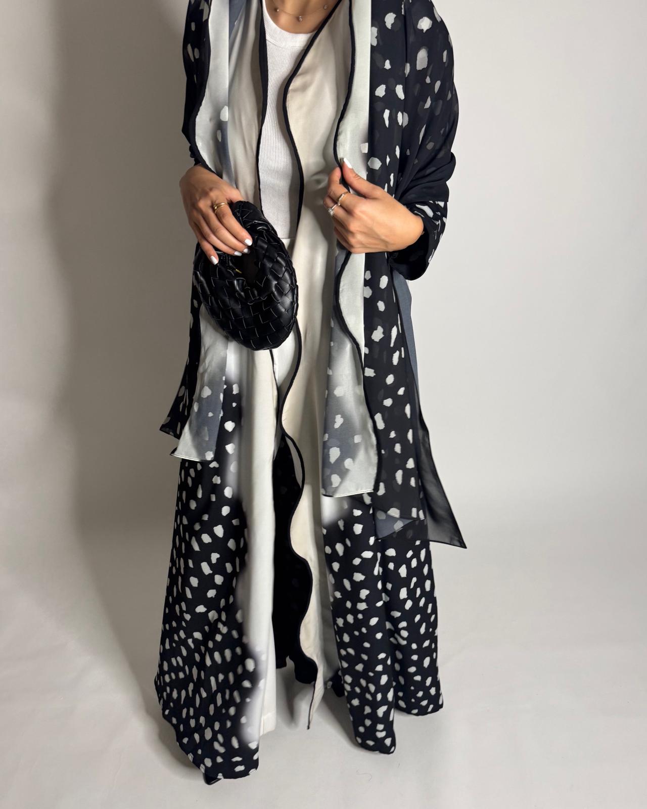 A648 - Waves Leopard Print A-CUT Black & Cream Abaya & Matching Head Scarf
