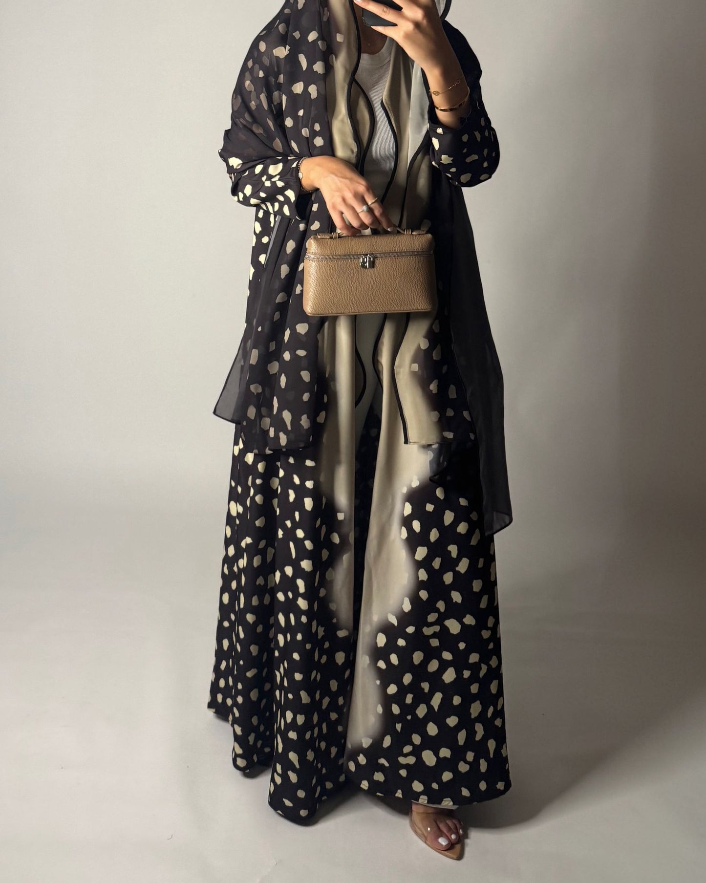 A647 - Waves Leopard Print A-CUT Shades of Brown Abaya & Matching Head Scarf