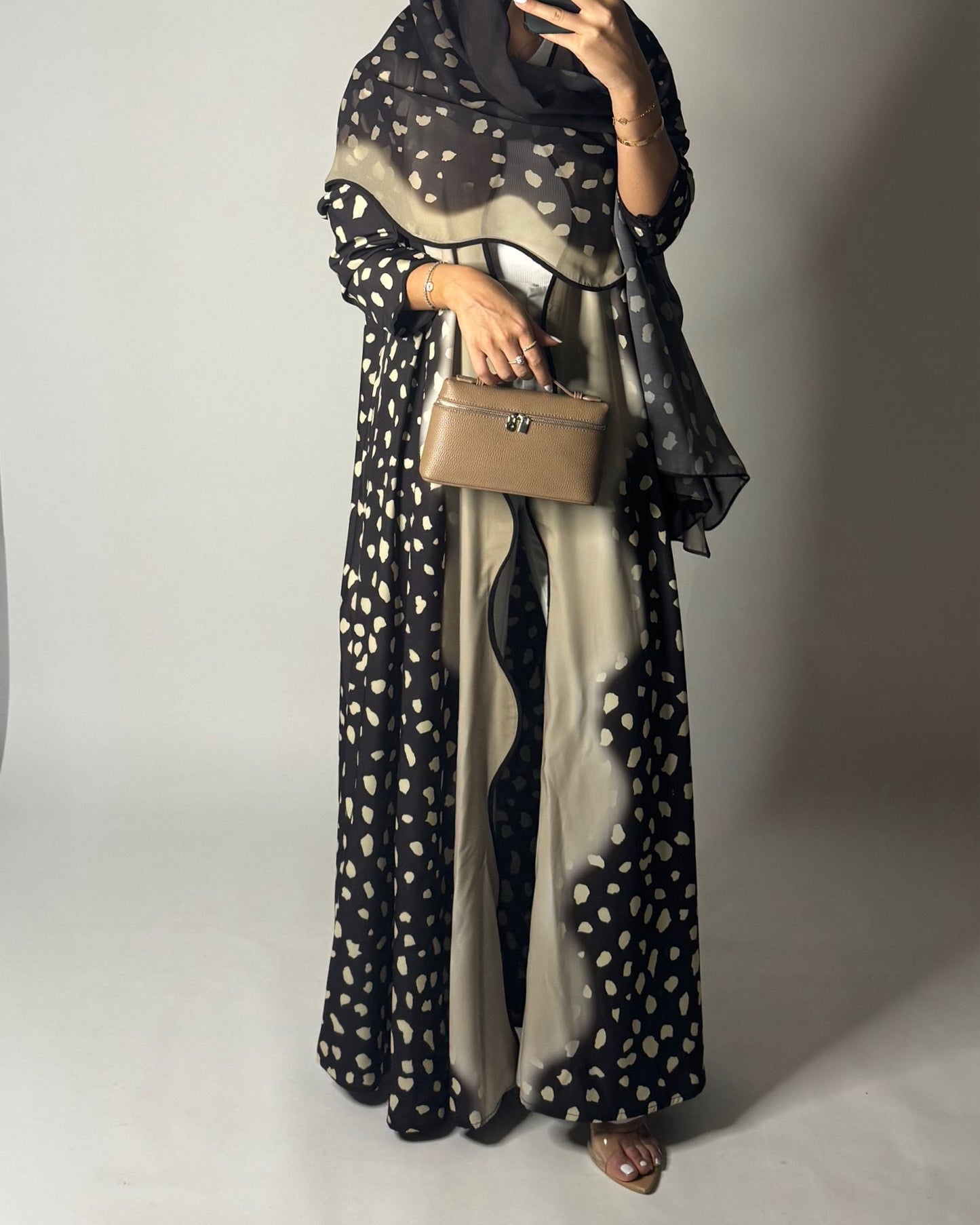 A647 - Waves Leopard Print A-CUT Shades of Brown Abaya & Matching Head Scarf