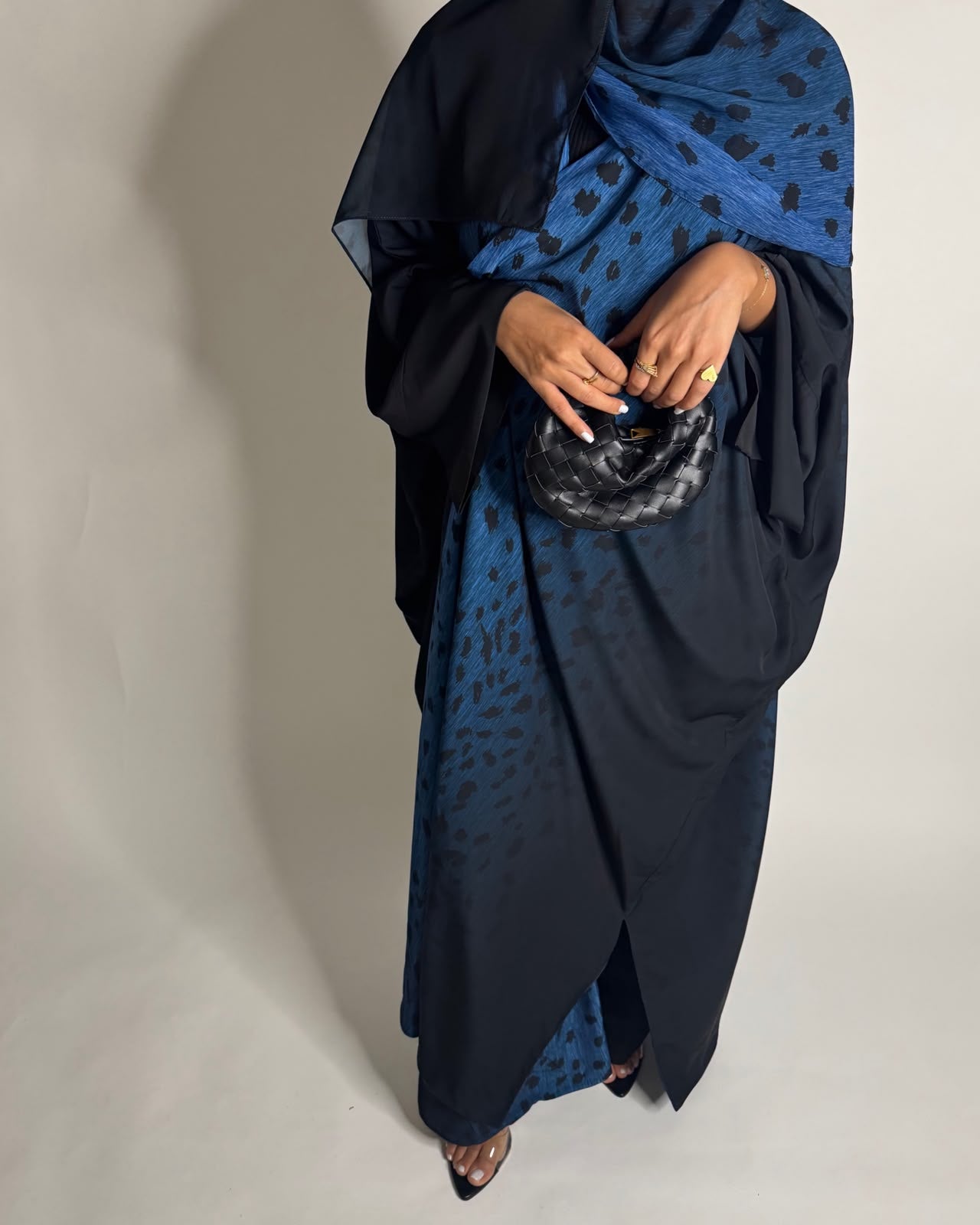 A670 - Blue/ Black Ombre Deer Pattern Bisht Cut Abaya with Matching Ombre Head Scarf