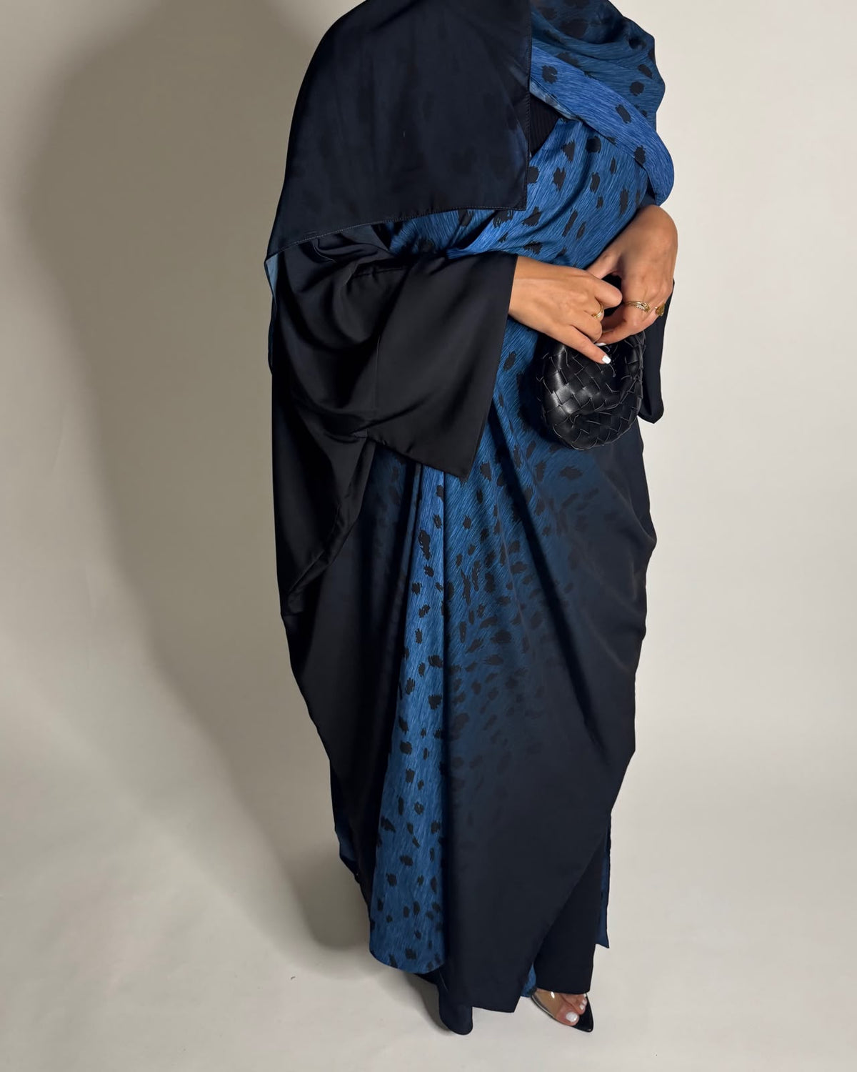 A670 - Blue/ Black Ombre Deer Pattern Bisht Cut Abaya with Matching Ombre Head Scarf