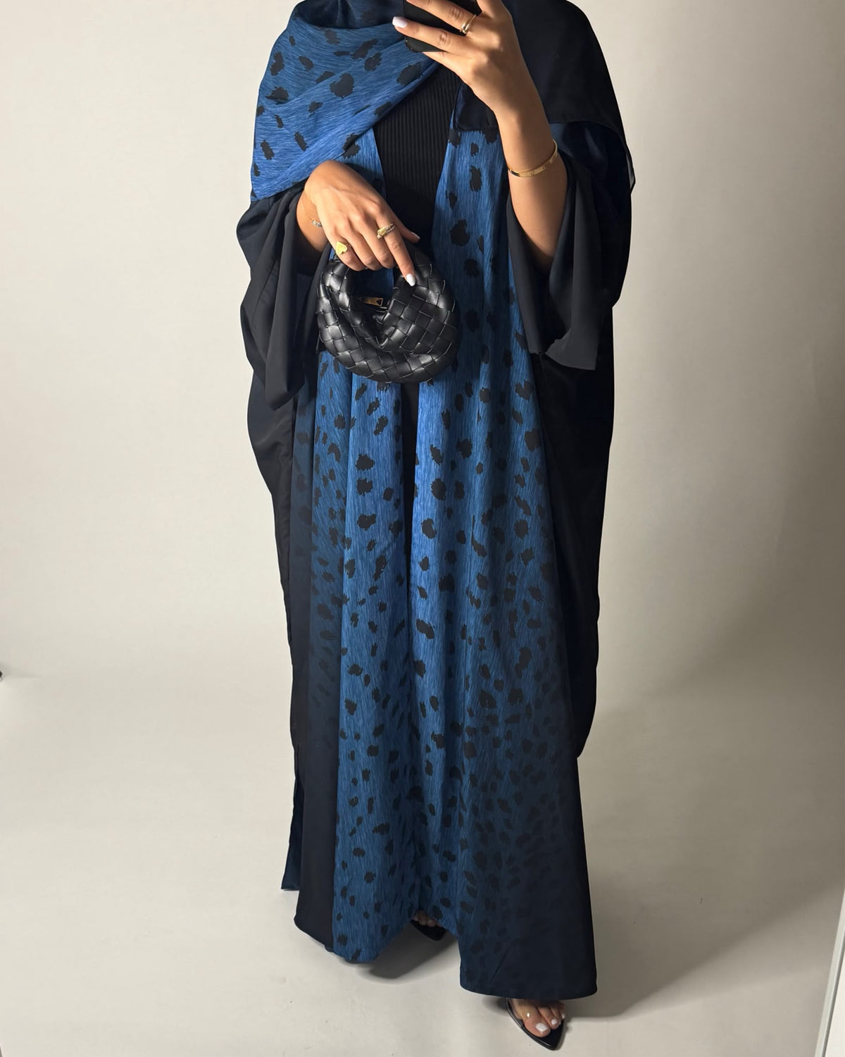 A670 - Blue/ Black Ombre Deer Pattern Bisht Cut Abaya with Matching Ombre Head Scarf