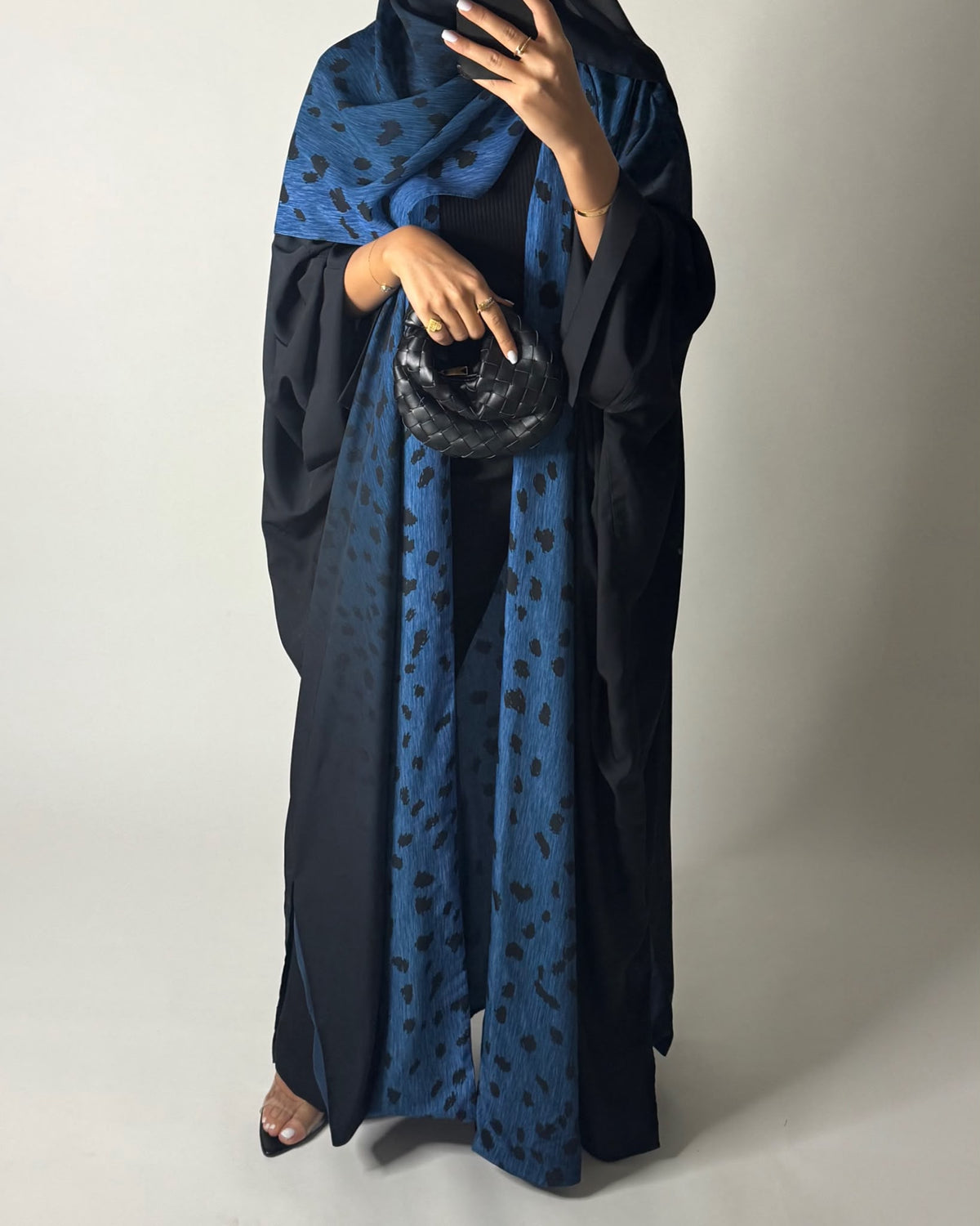 A670 - Blue/ Black Ombre Deer Pattern Bisht Cut Abaya with Matching Ombre Head Scarf