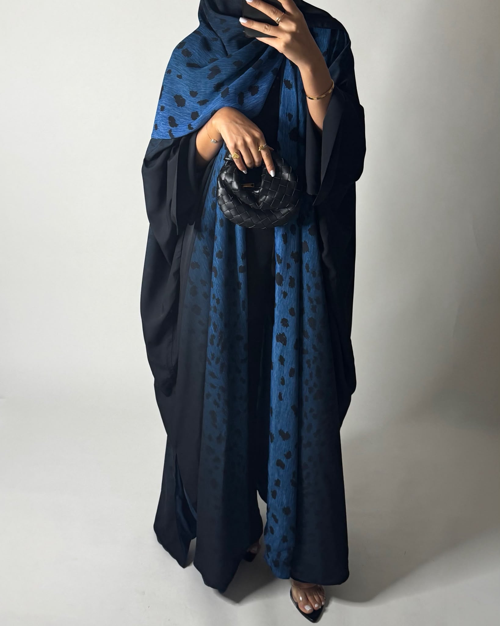 A670 - Blue/ Black Ombre Deer Pattern Bisht Cut Abaya with Matching Ombre Head Scarf