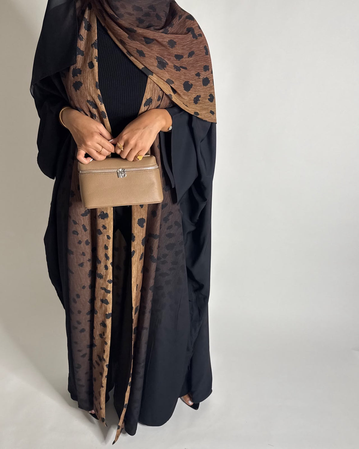 A669 - Brown/ Black Ombre Deer Pattern Bisht Cut Abaya with Matching Ombre Head Scarf