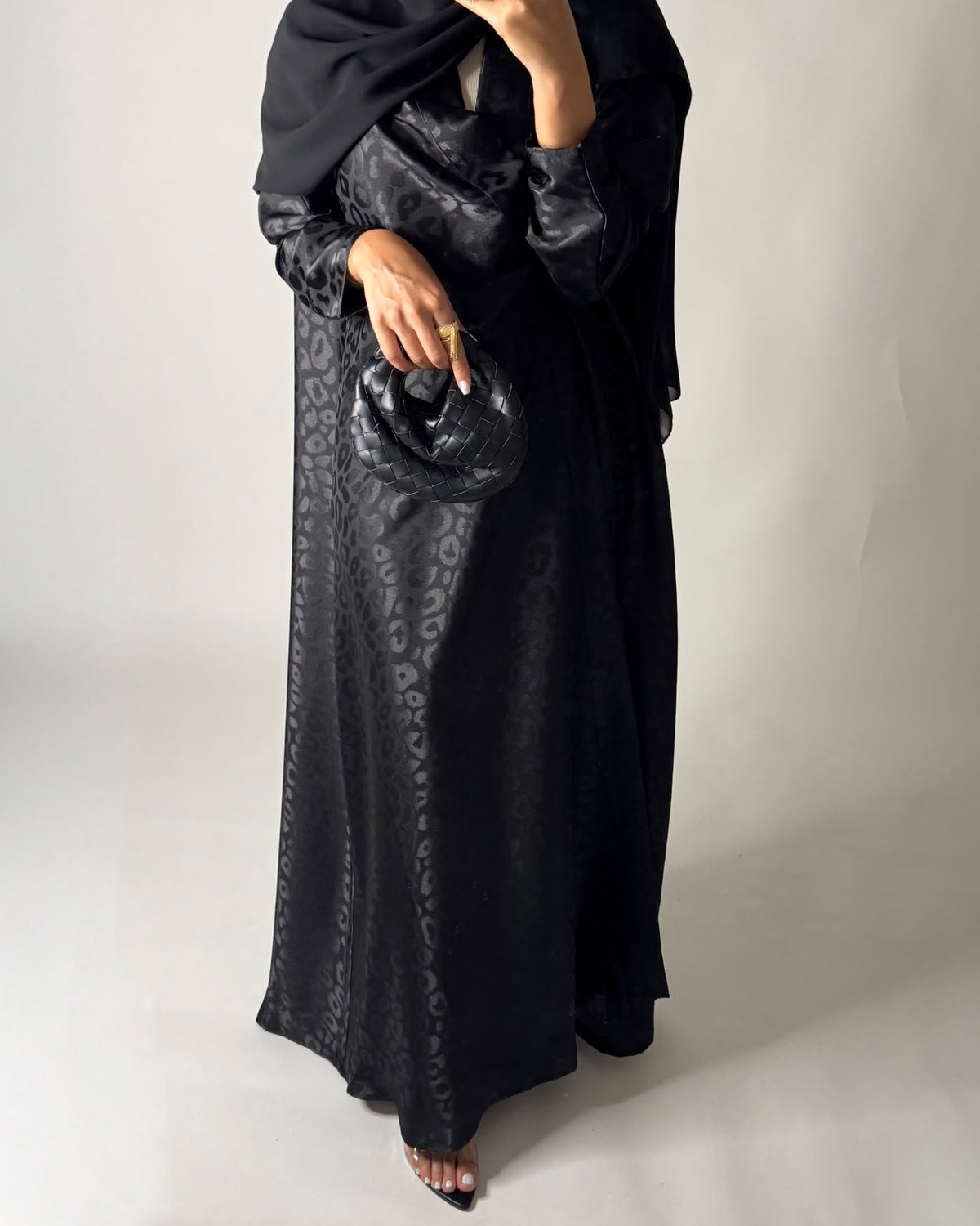 A673 - Black Leopard Pattern A-CUT Wrap Abaya & Head Scarf