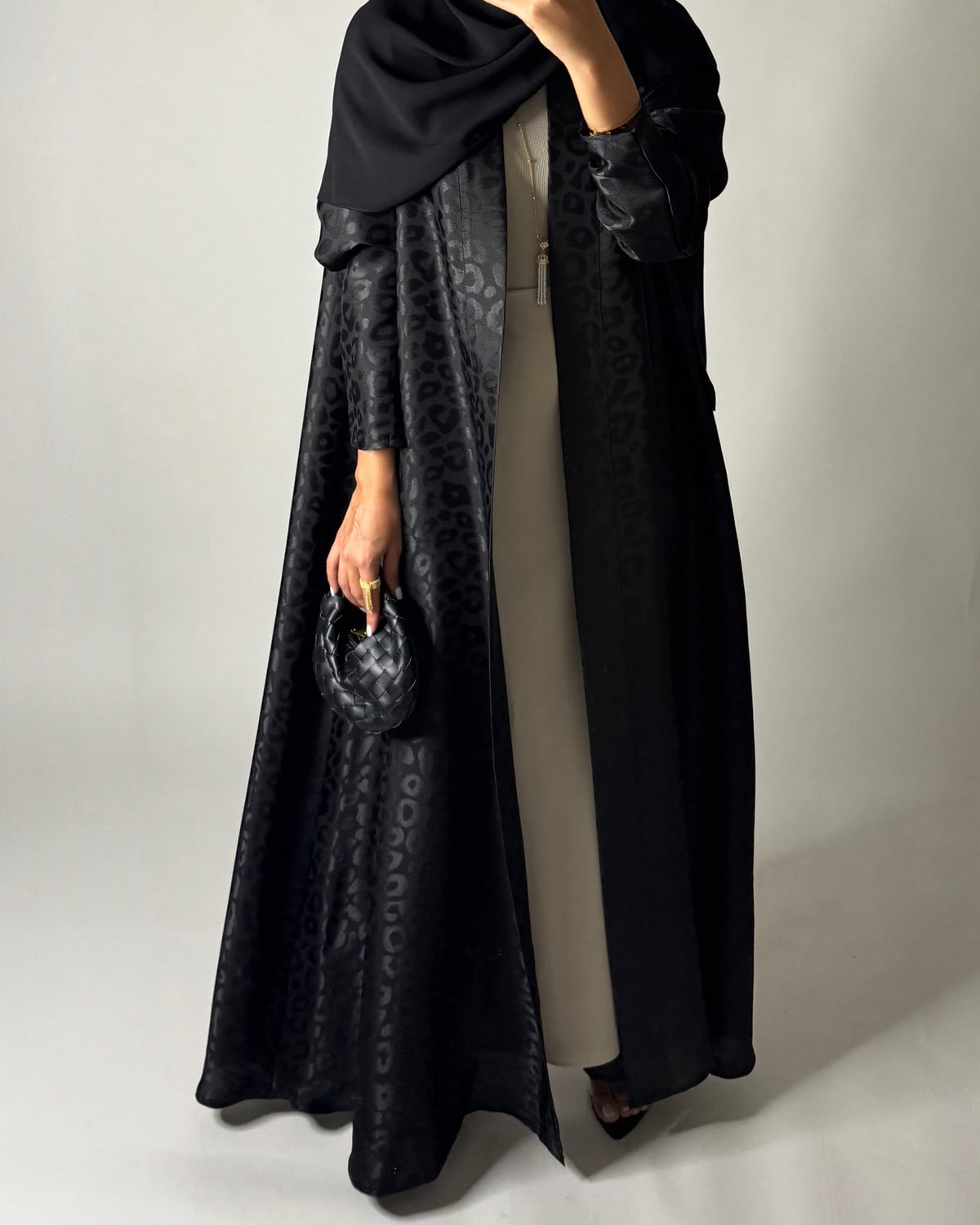 A673 - Black Leopard Pattern A-CUT Wrap Abaya & Head Scarf